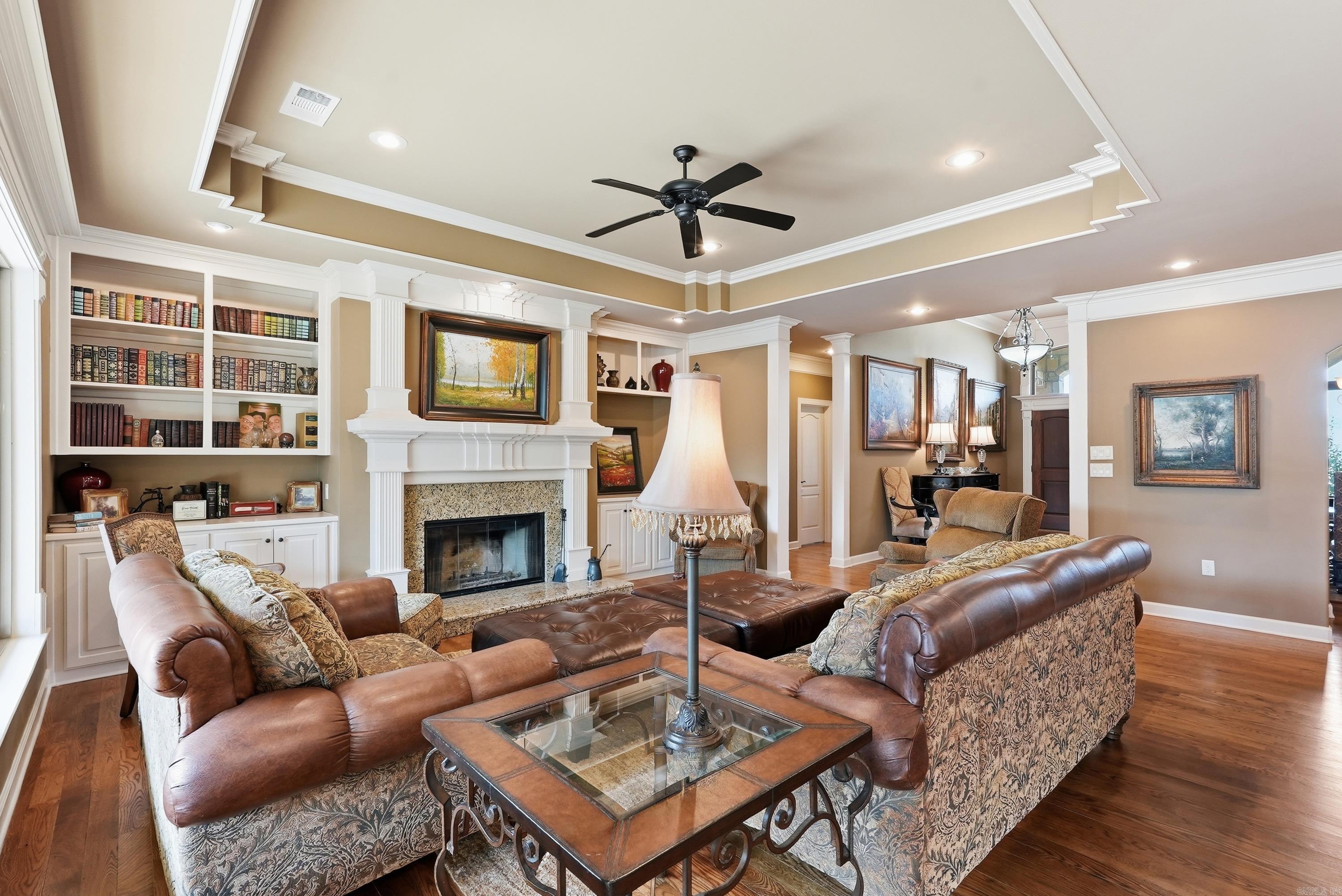 WOODLANDS EDGE - Residential