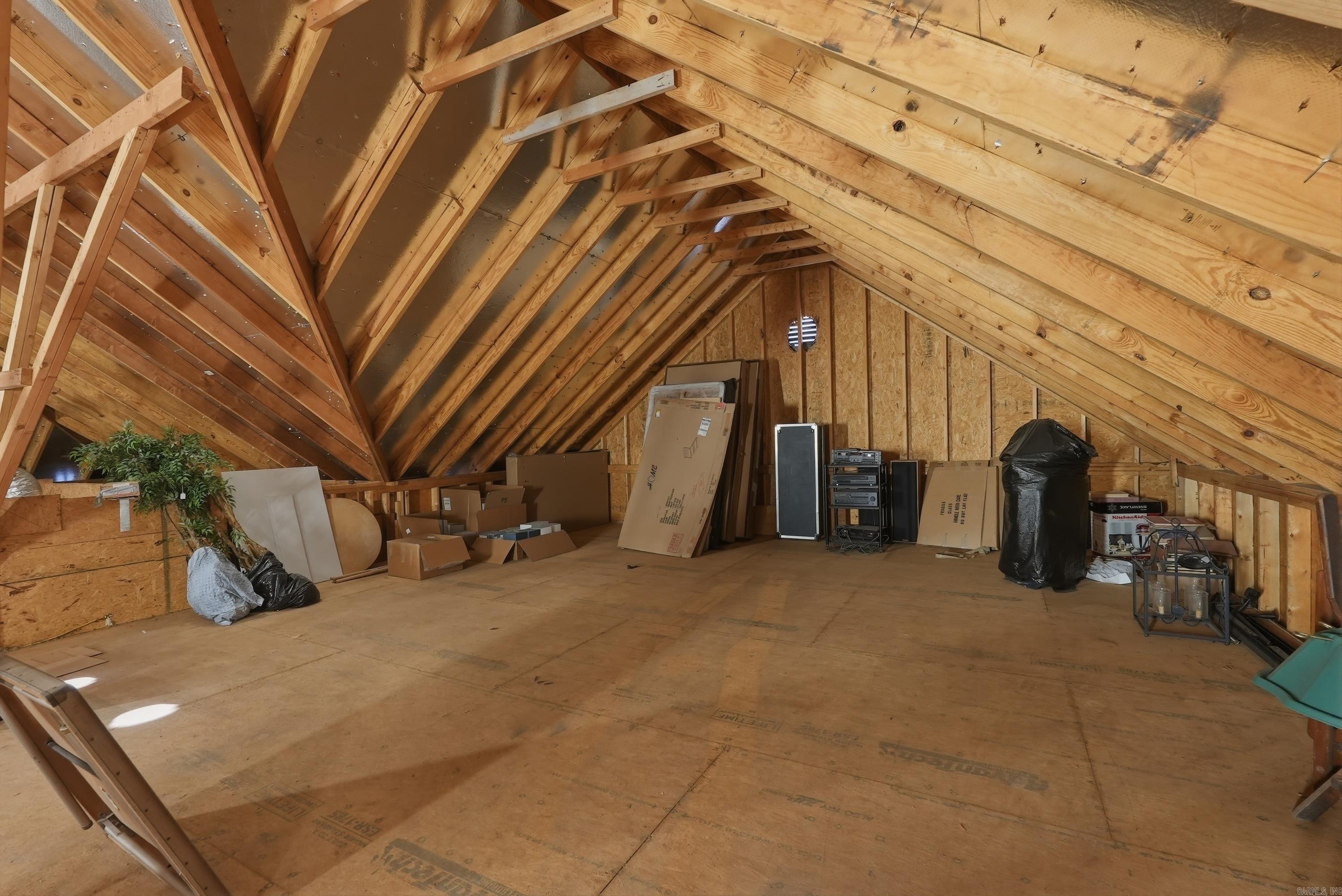 WOODLANDS EDGE - Residential