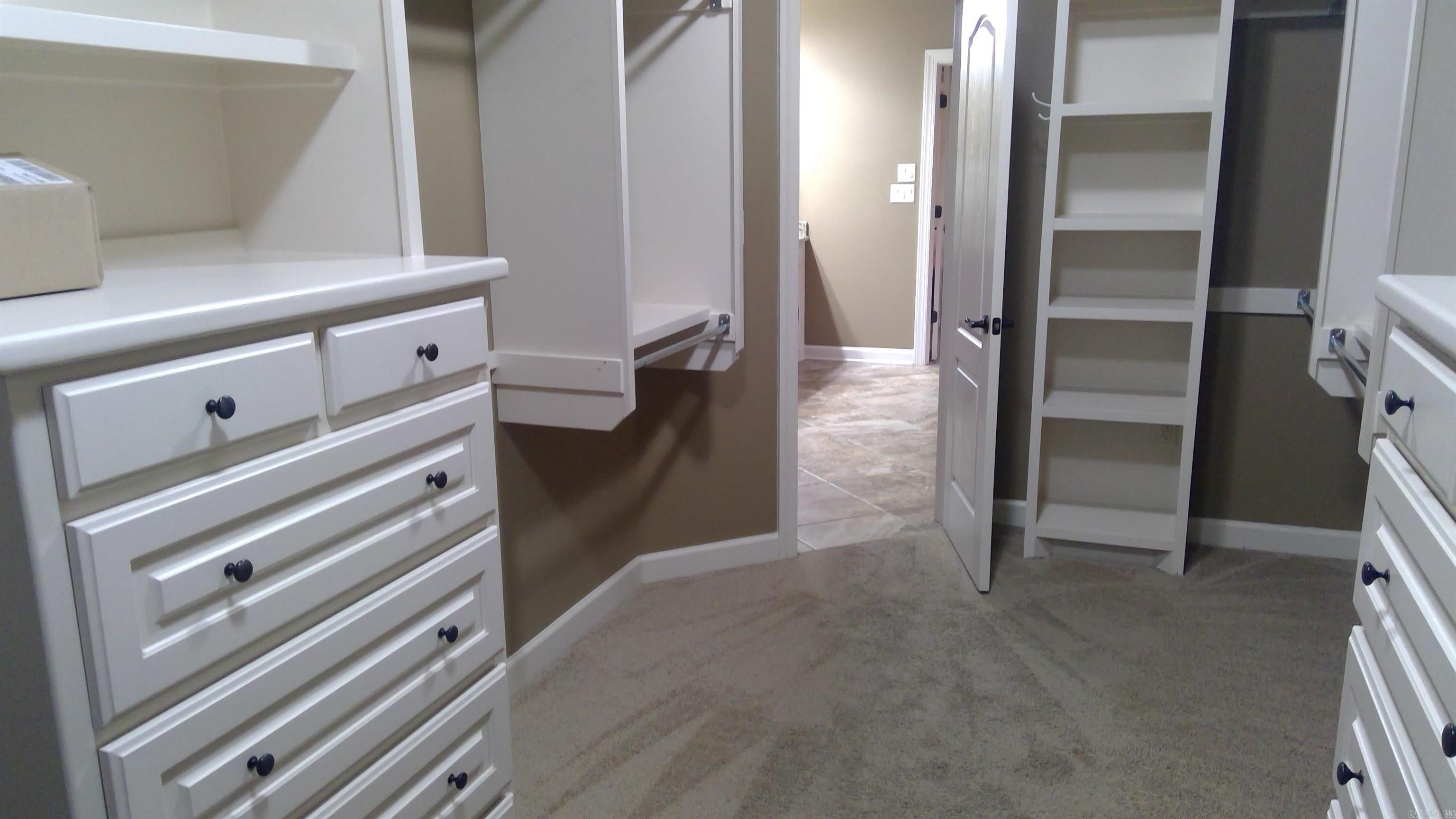 WOODLANDS EDGE - Residential