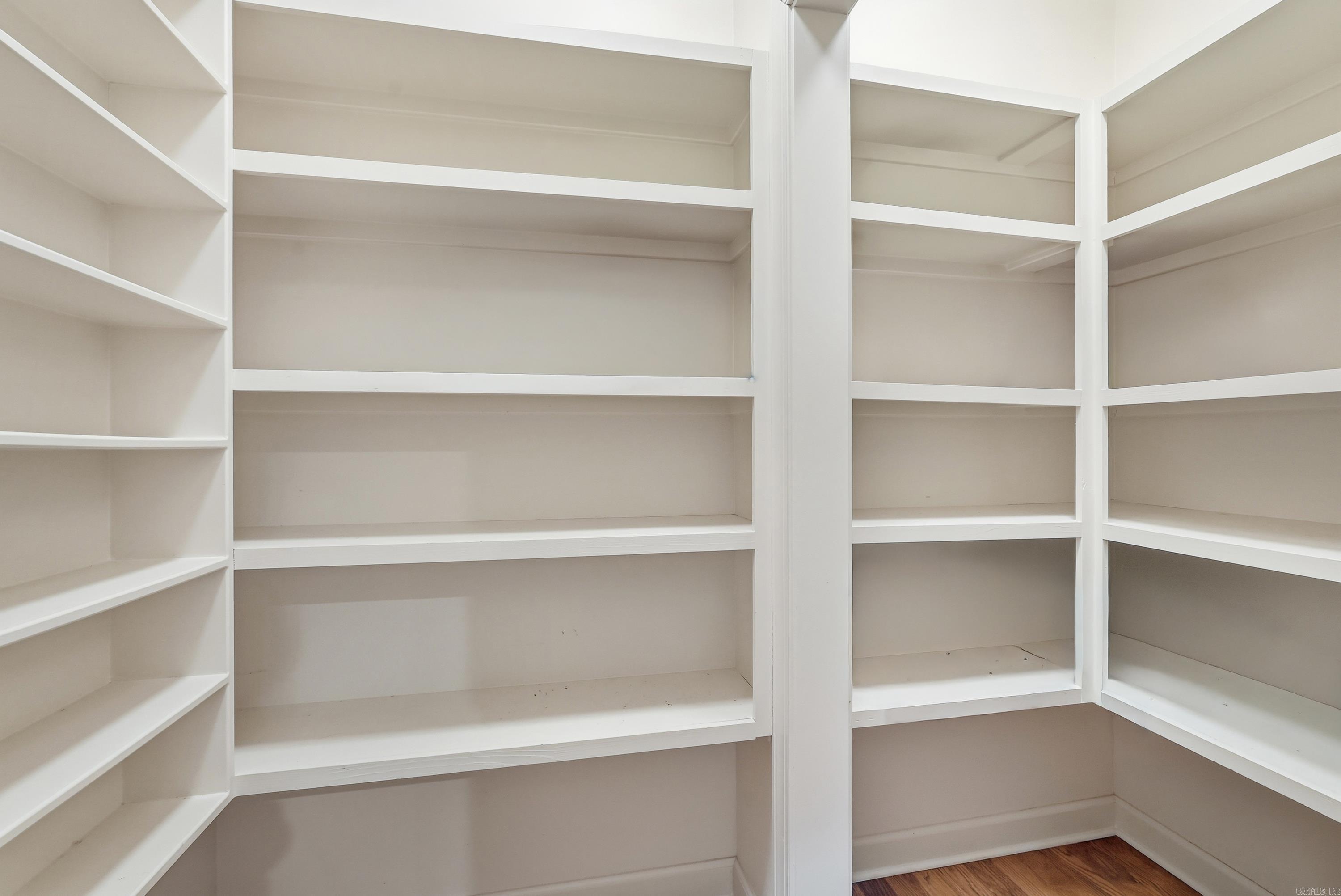 WOODLANDS EDGE - Residential