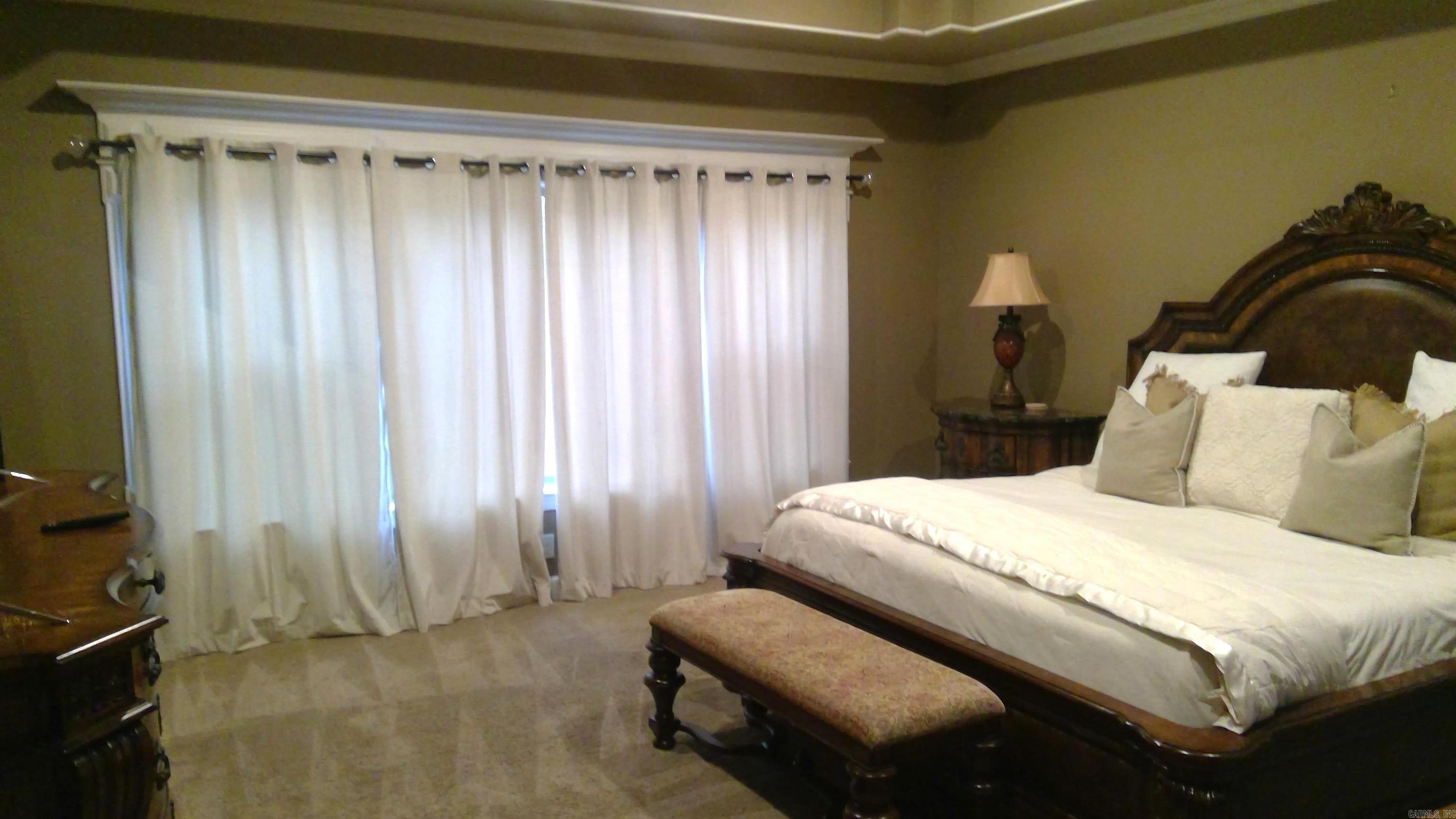 WOODLANDS EDGE - Residential