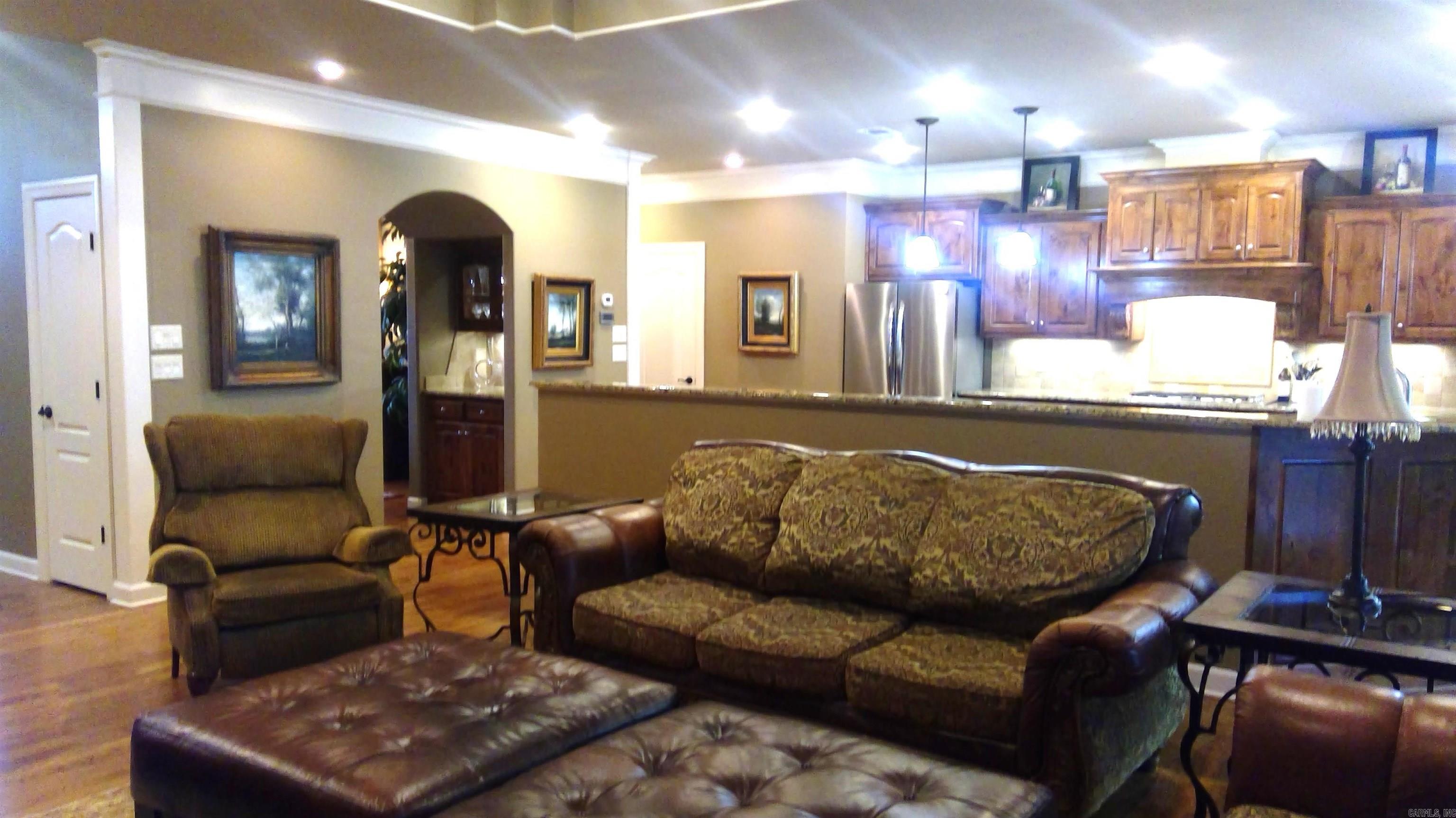 WOODLANDS EDGE - Residential