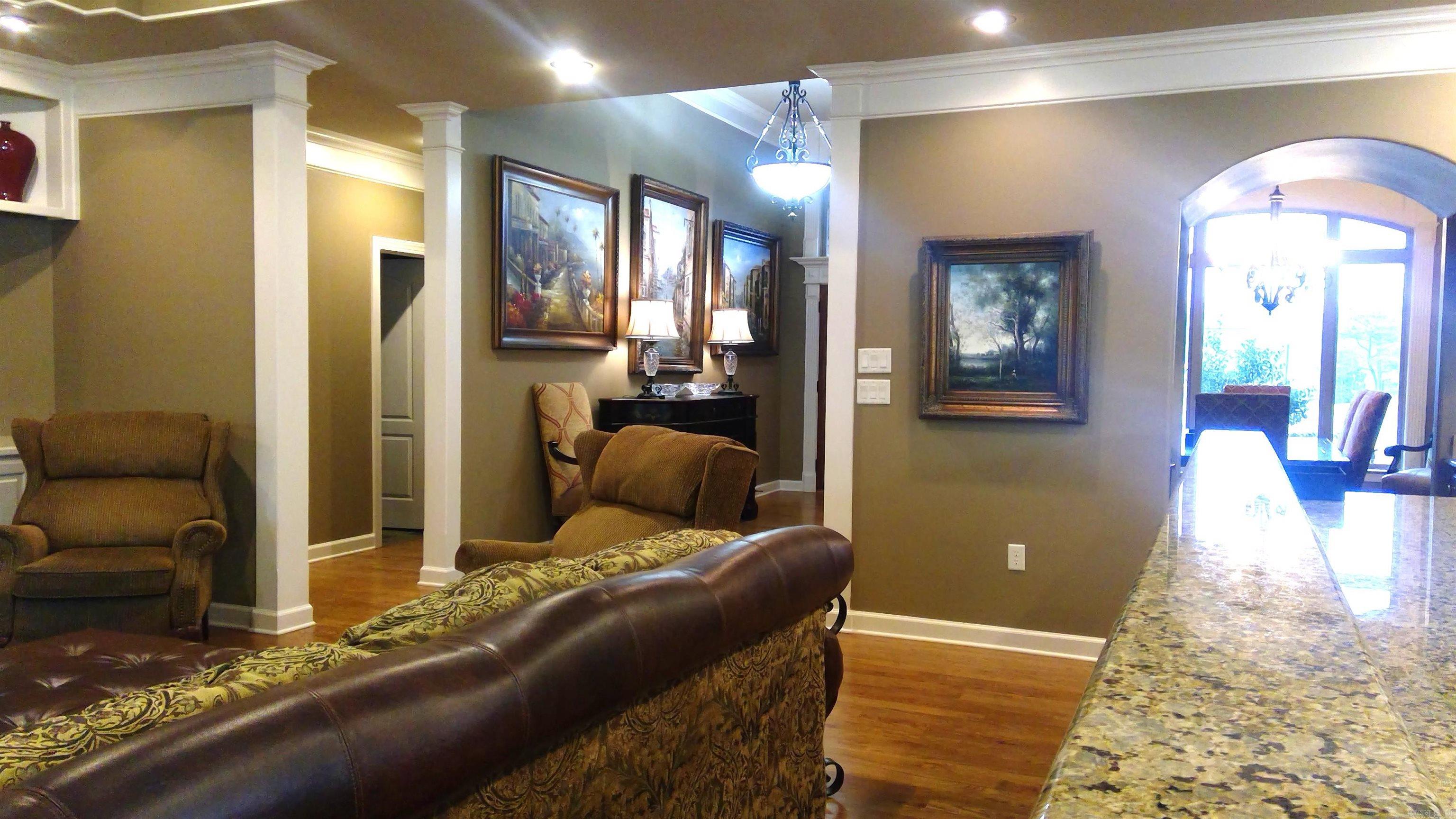 WOODLANDS EDGE - Residential