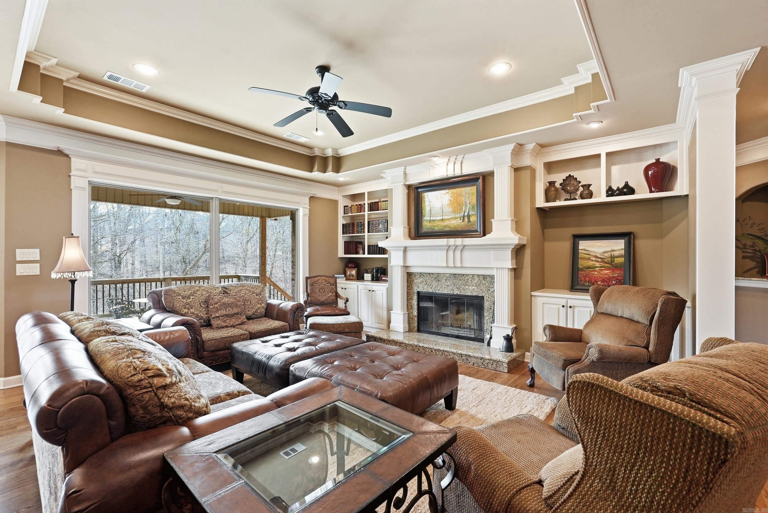 WOODLANDS EDGE - Residential