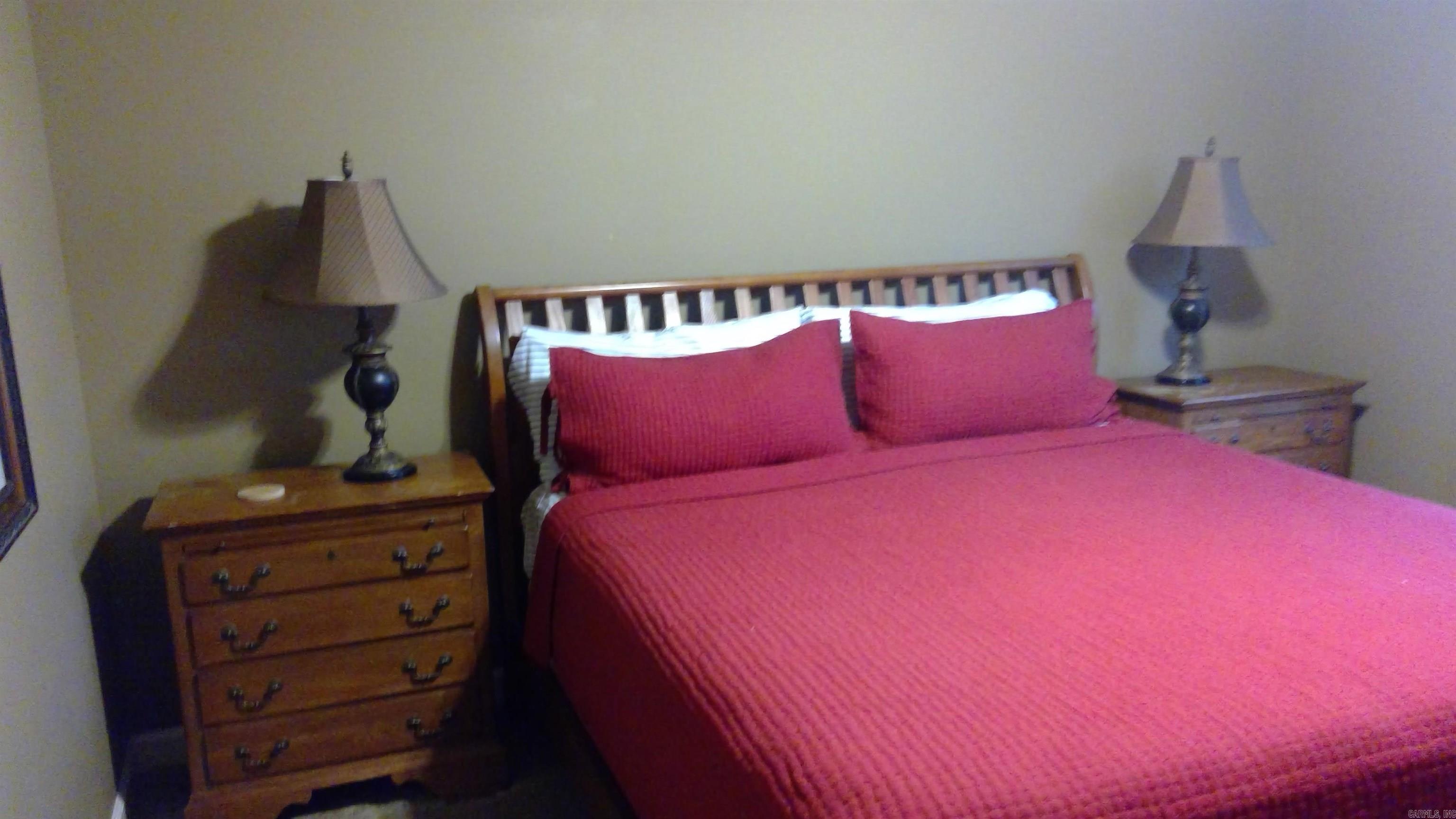 WOODLANDS EDGE - Residential