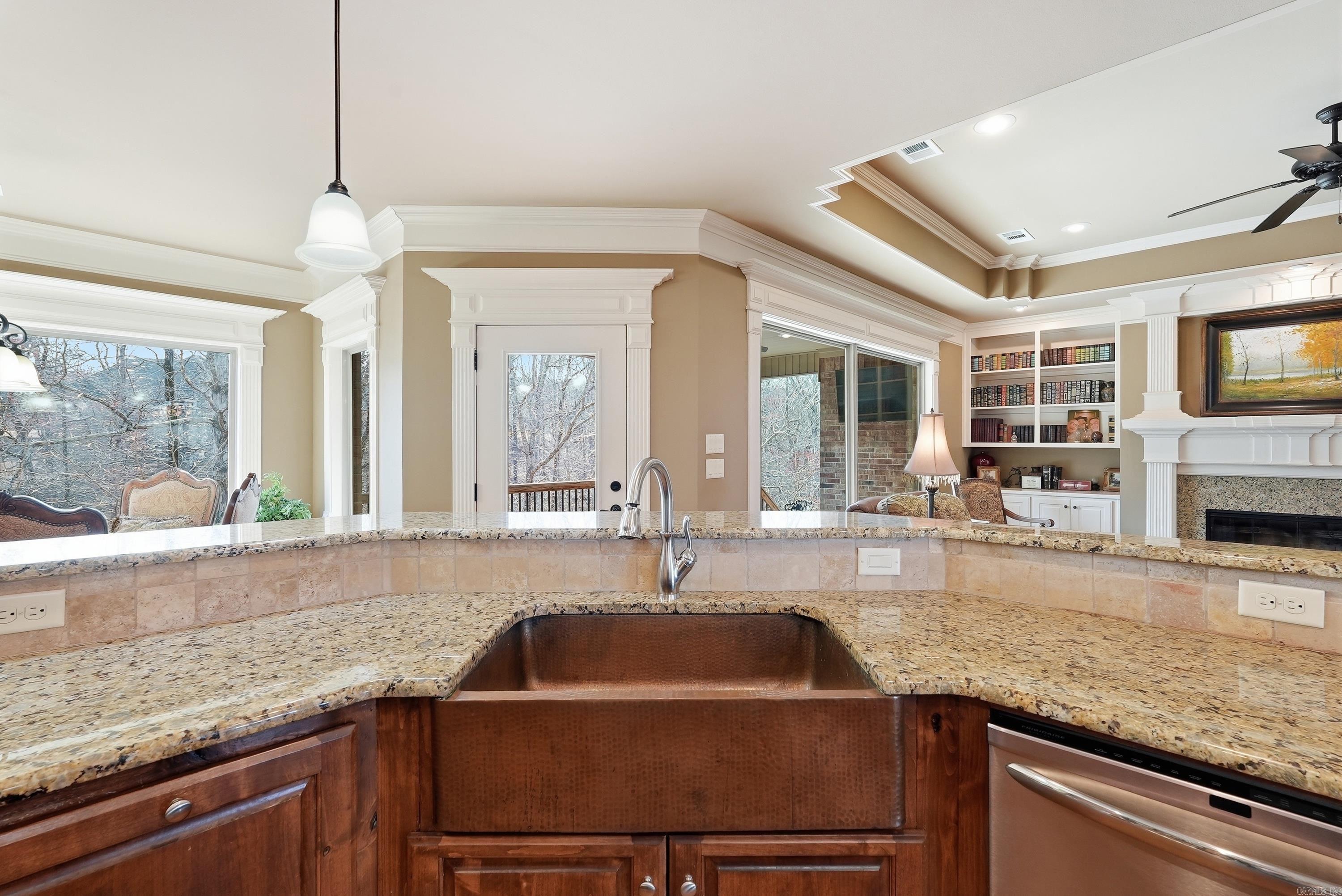 WOODLANDS EDGE - Residential