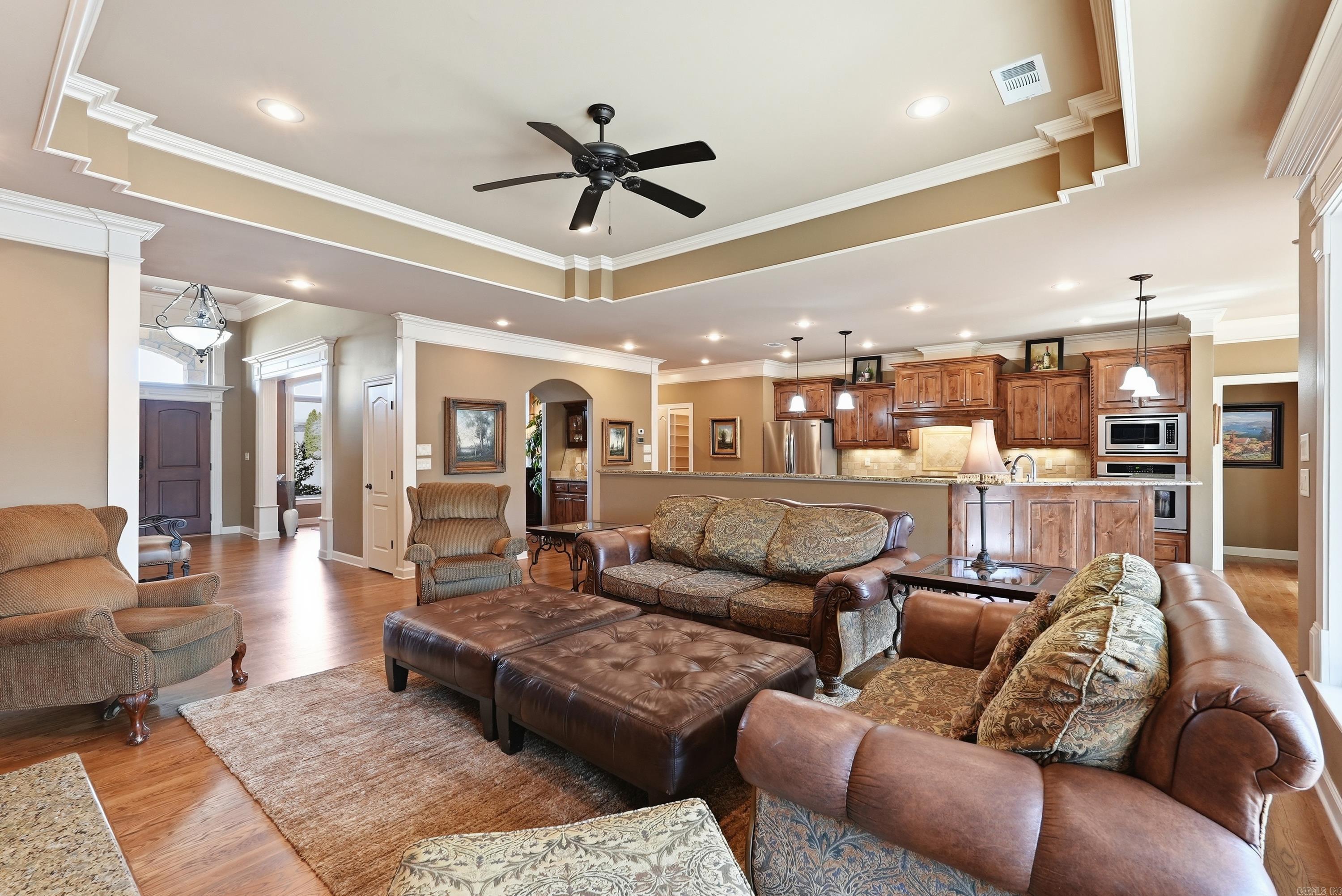 WOODLANDS EDGE - Residential