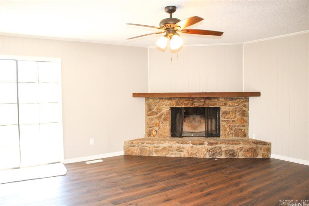 PARKWAY PLACE - Residential Lease