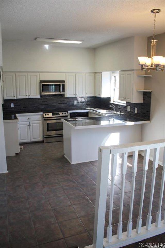 PARKWAY PLACE - Residential Lease