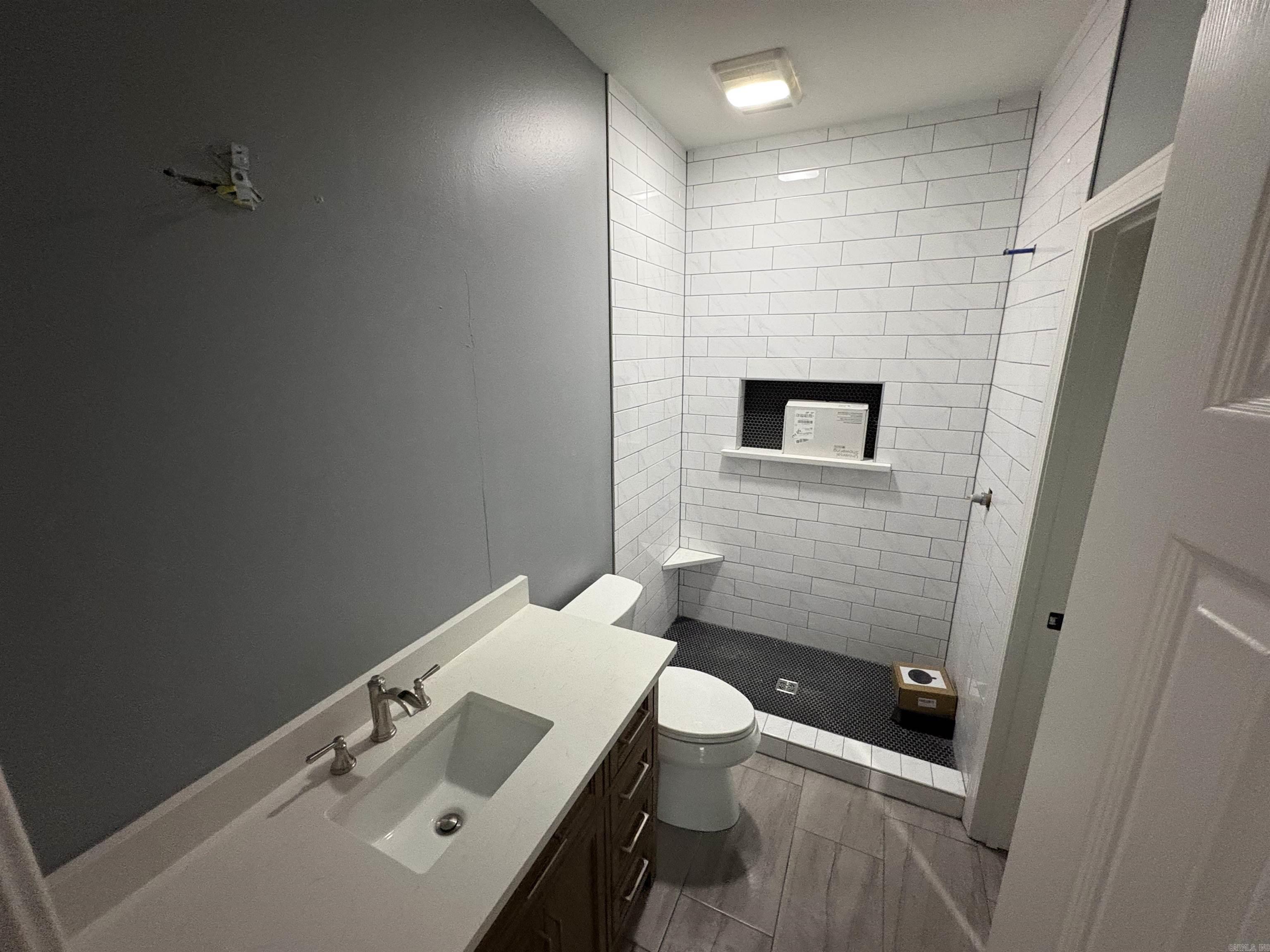 RIVER OAKS - Residential