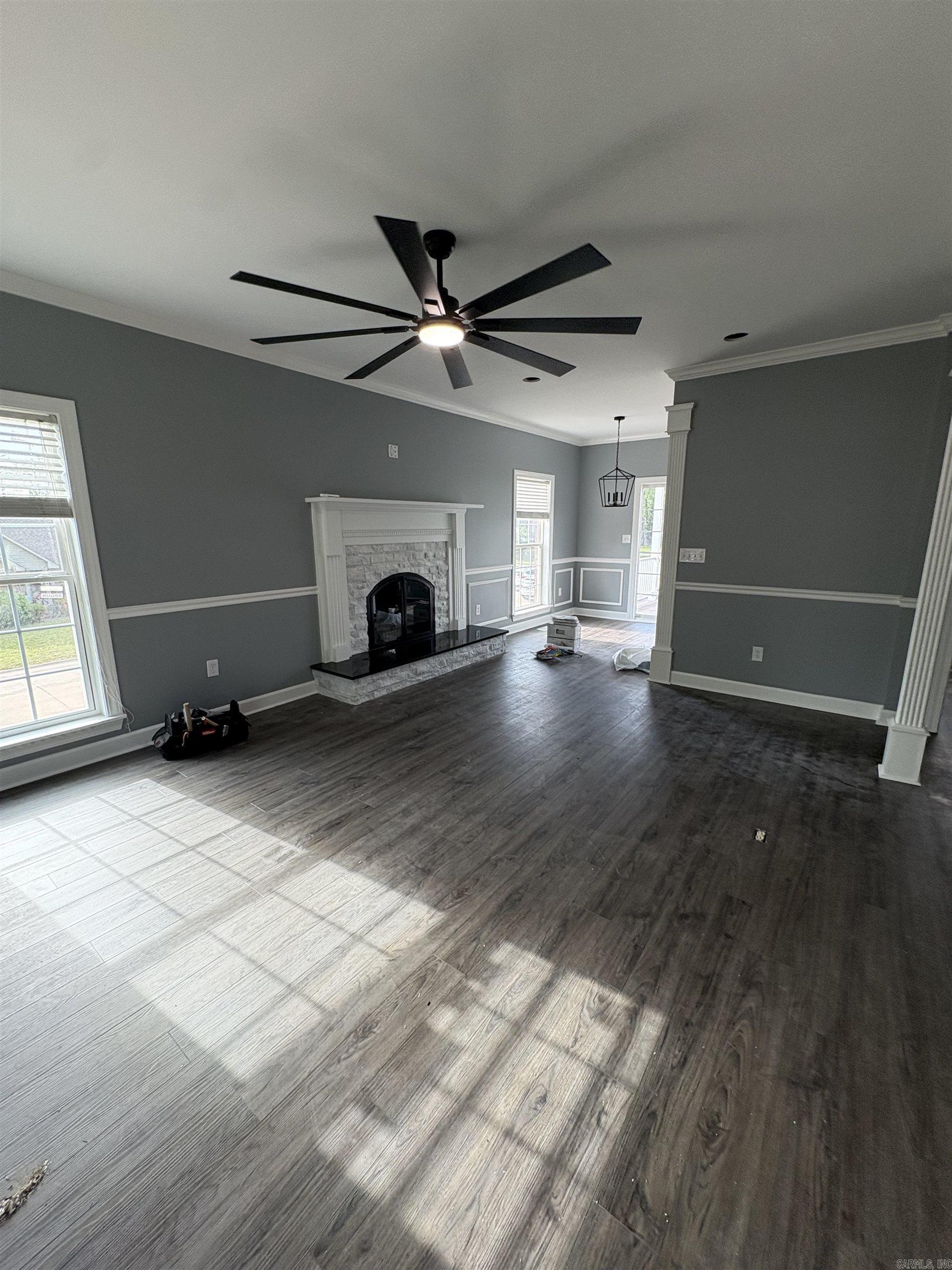 RIVER OAKS - Residential