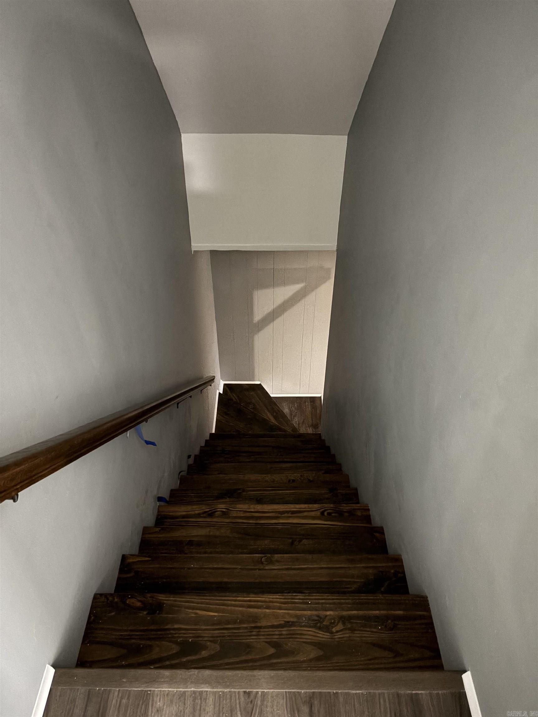 RIVER OAKS - Residential