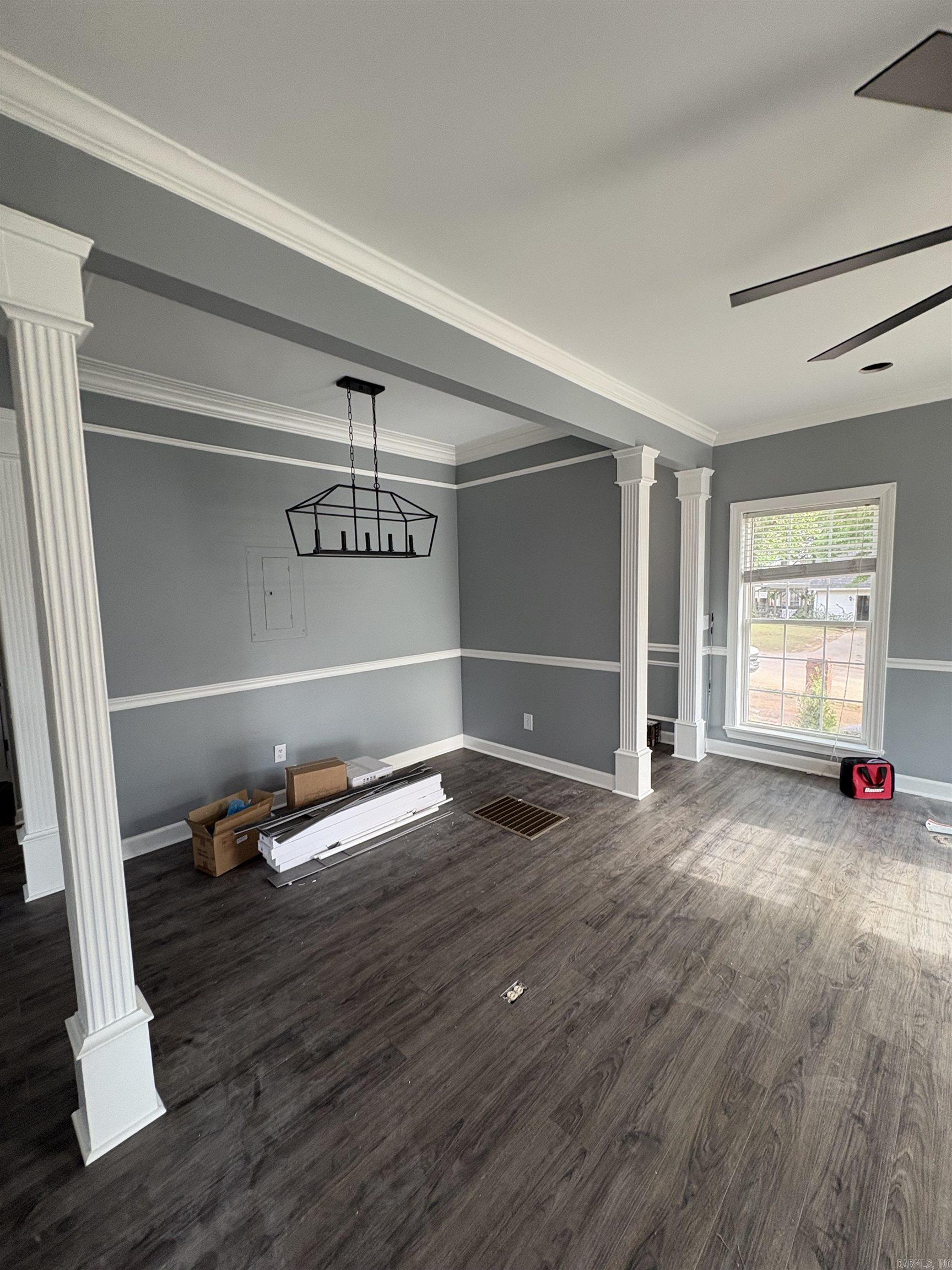 RIVER OAKS - Residential