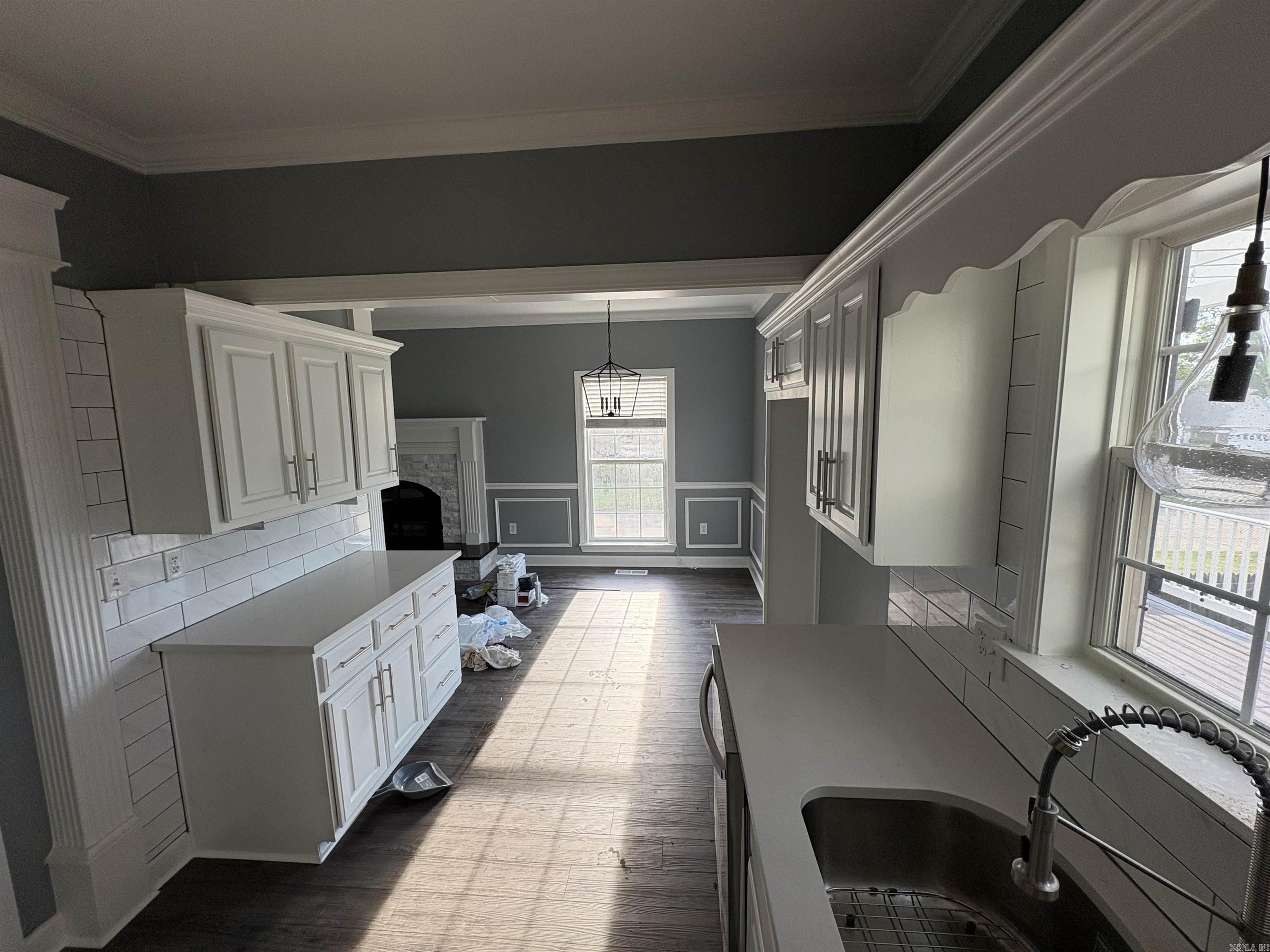 RIVER OAKS - Residential