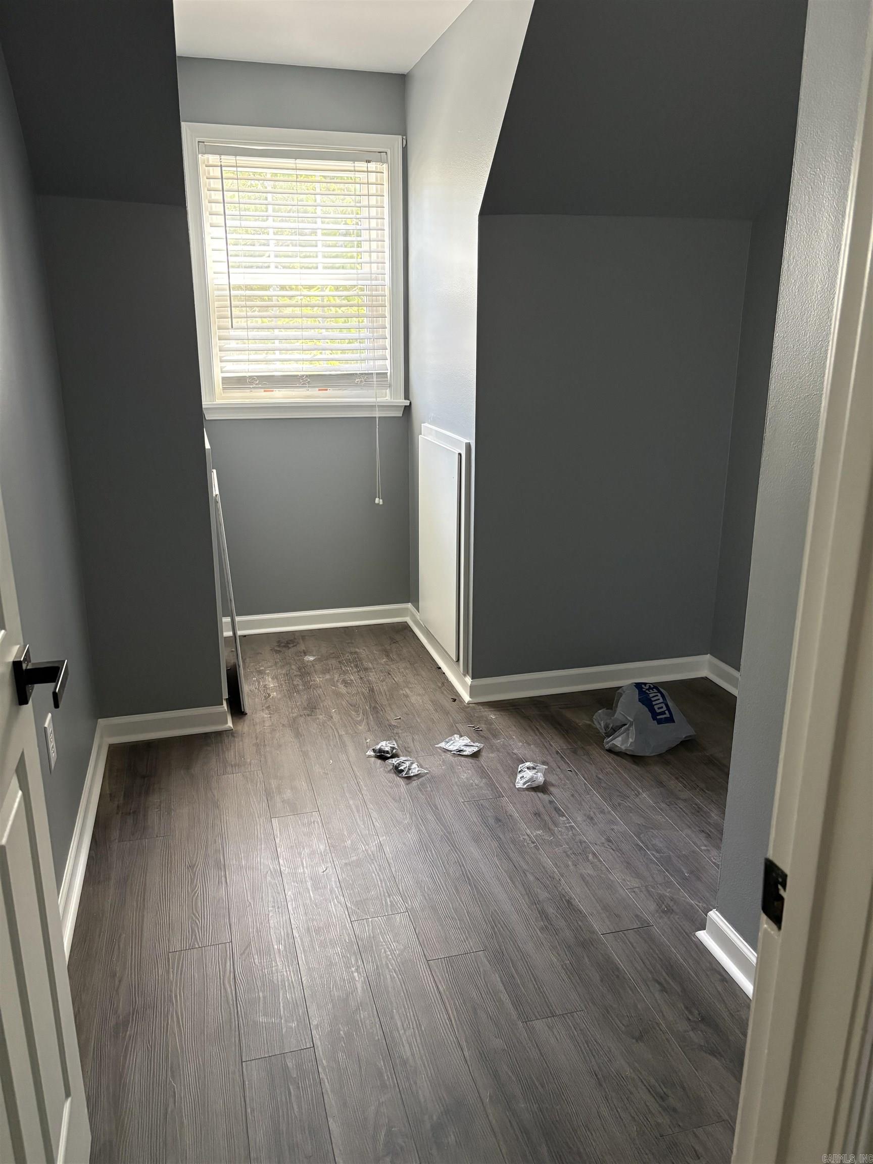 RIVER OAKS - Residential