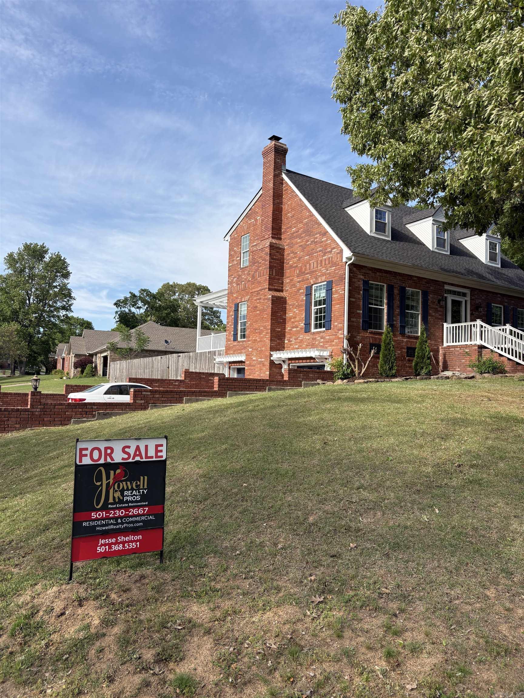 RIVER OAKS - Residential