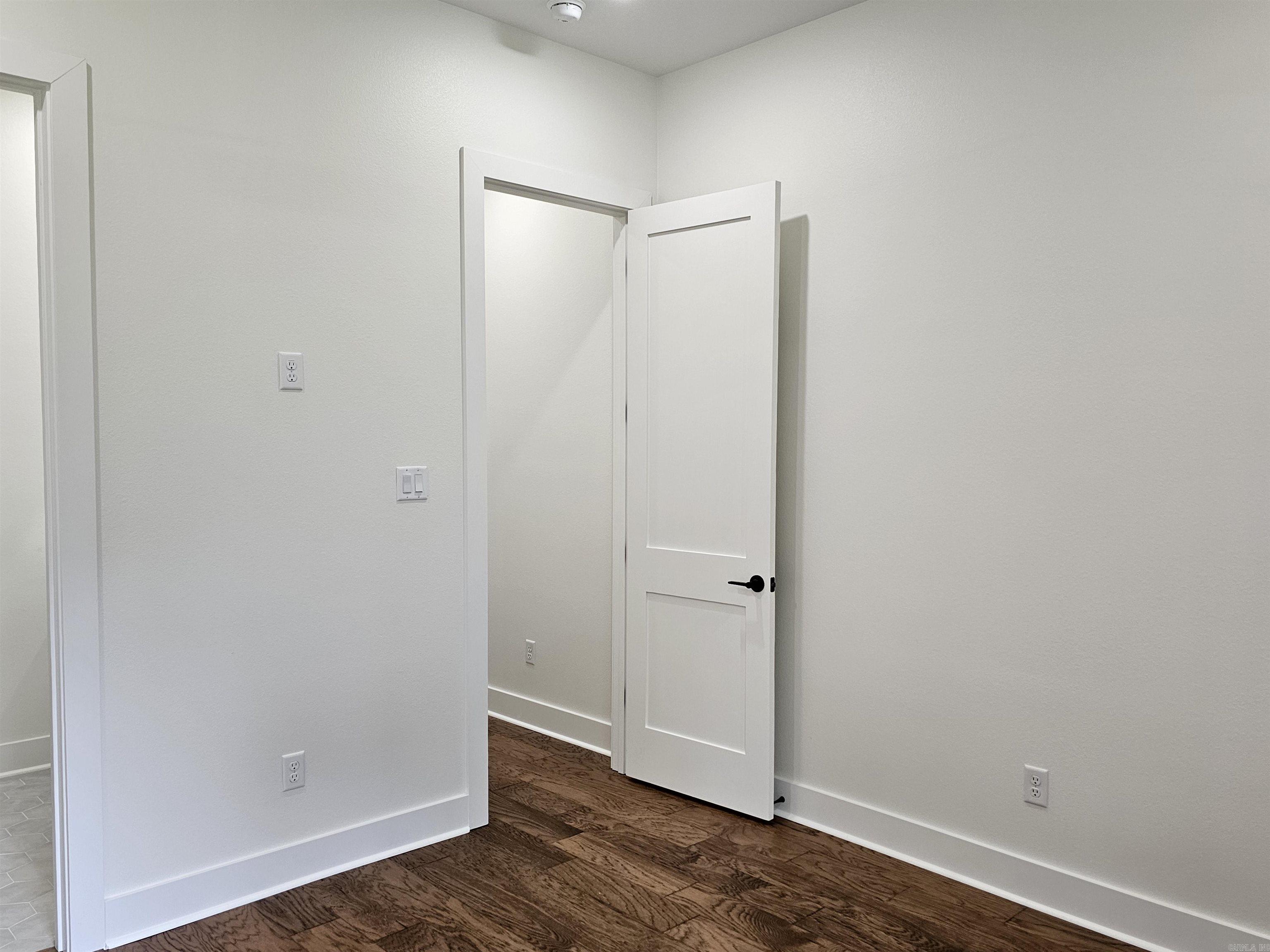 AVILLA MANOR - Residential