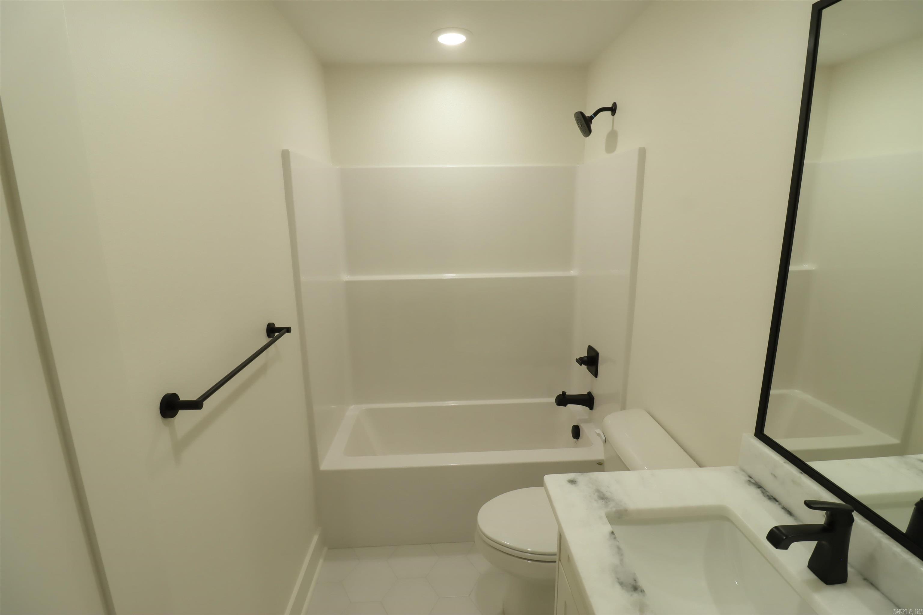 AVILLA MANOR - Residential