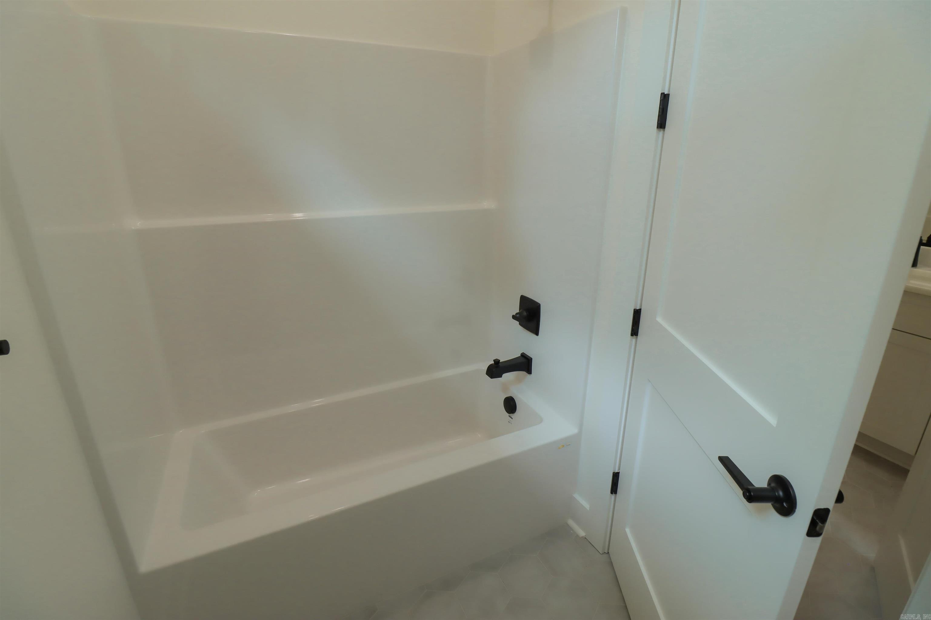 AVILLA MANOR - Residential