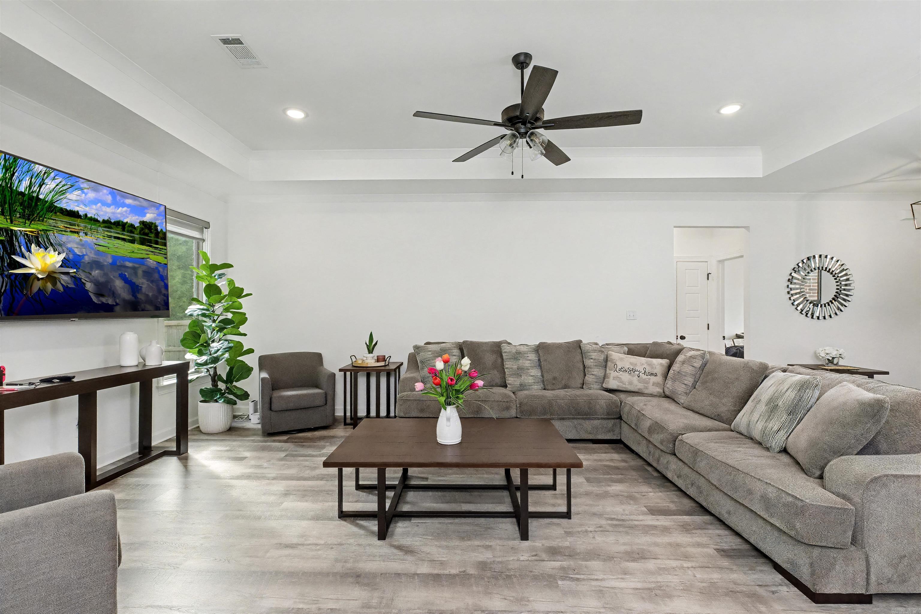 LEGACY POINTE - Residential