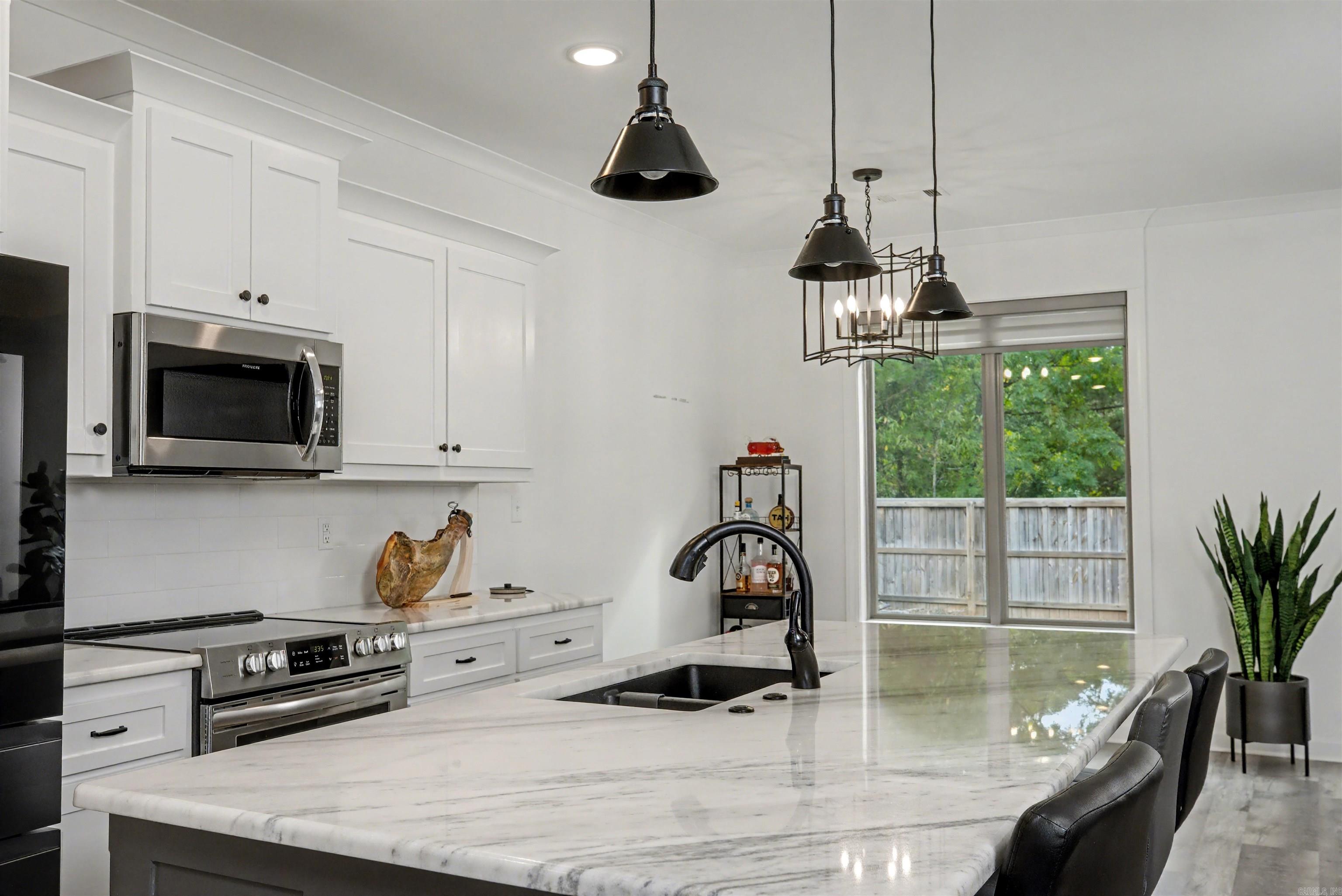 LEGACY POINTE - Residential