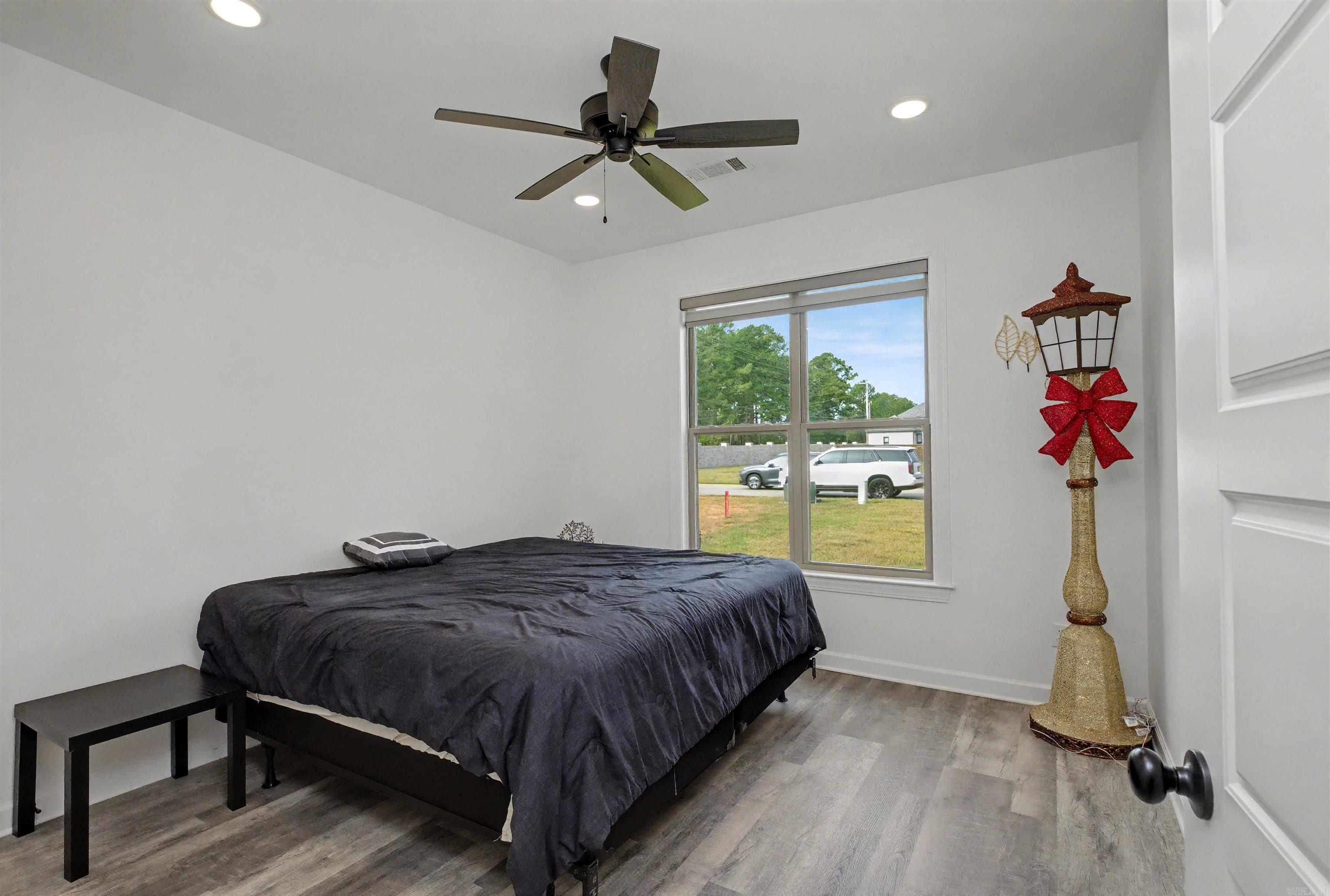 LEGACY POINTE - Residential
