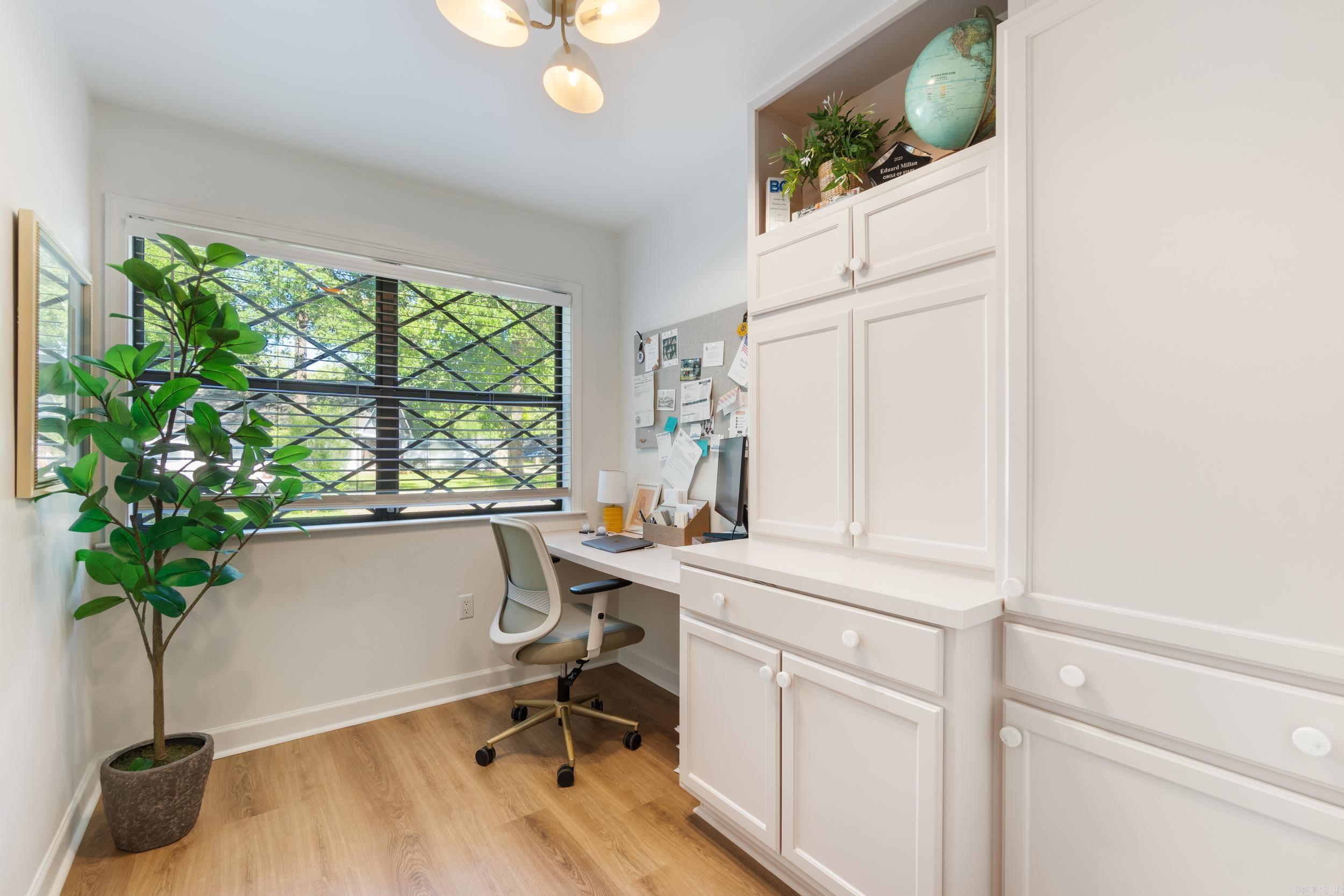 SMOKING OAKS ADD - Residential
