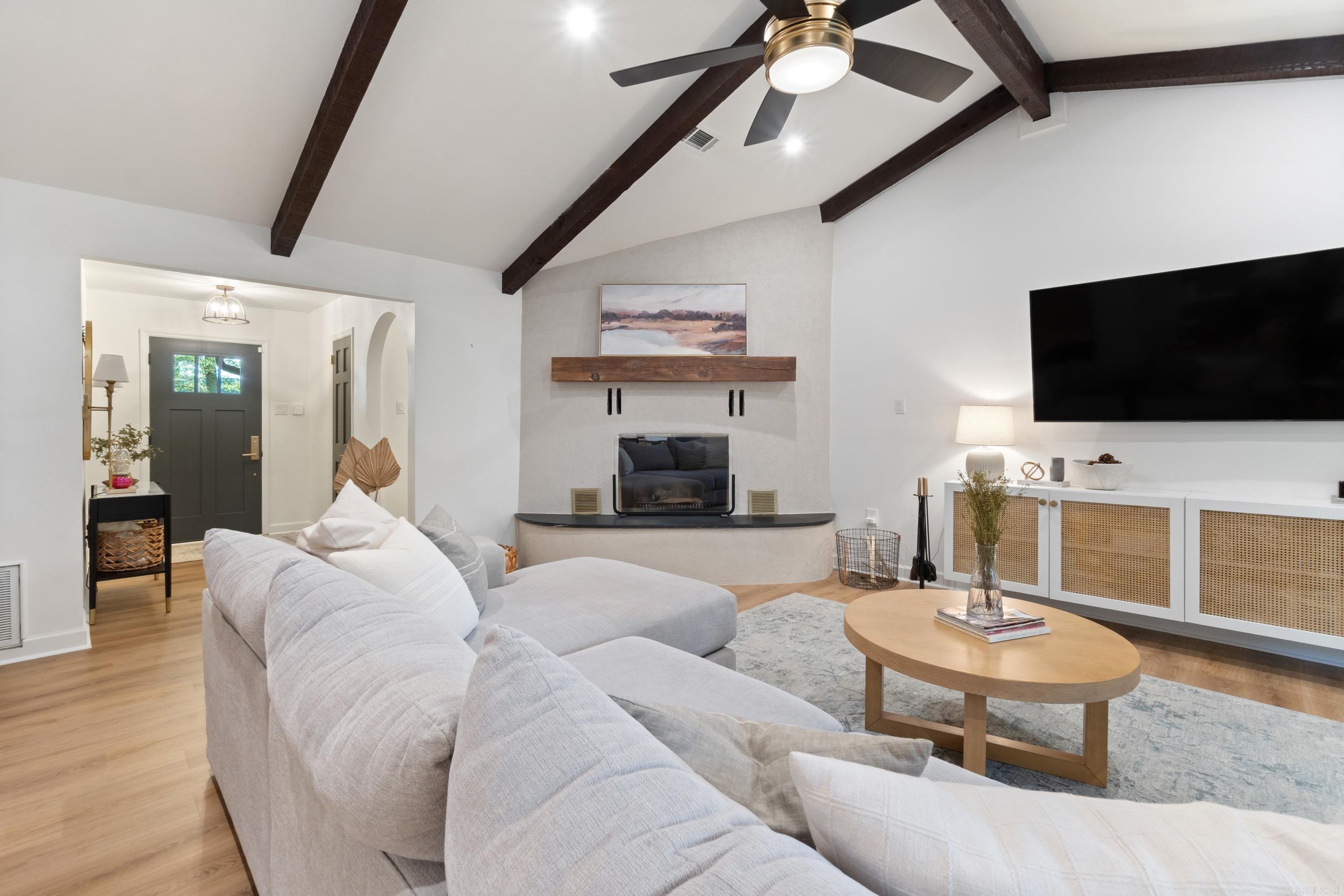 SMOKING OAKS ADD - Residential