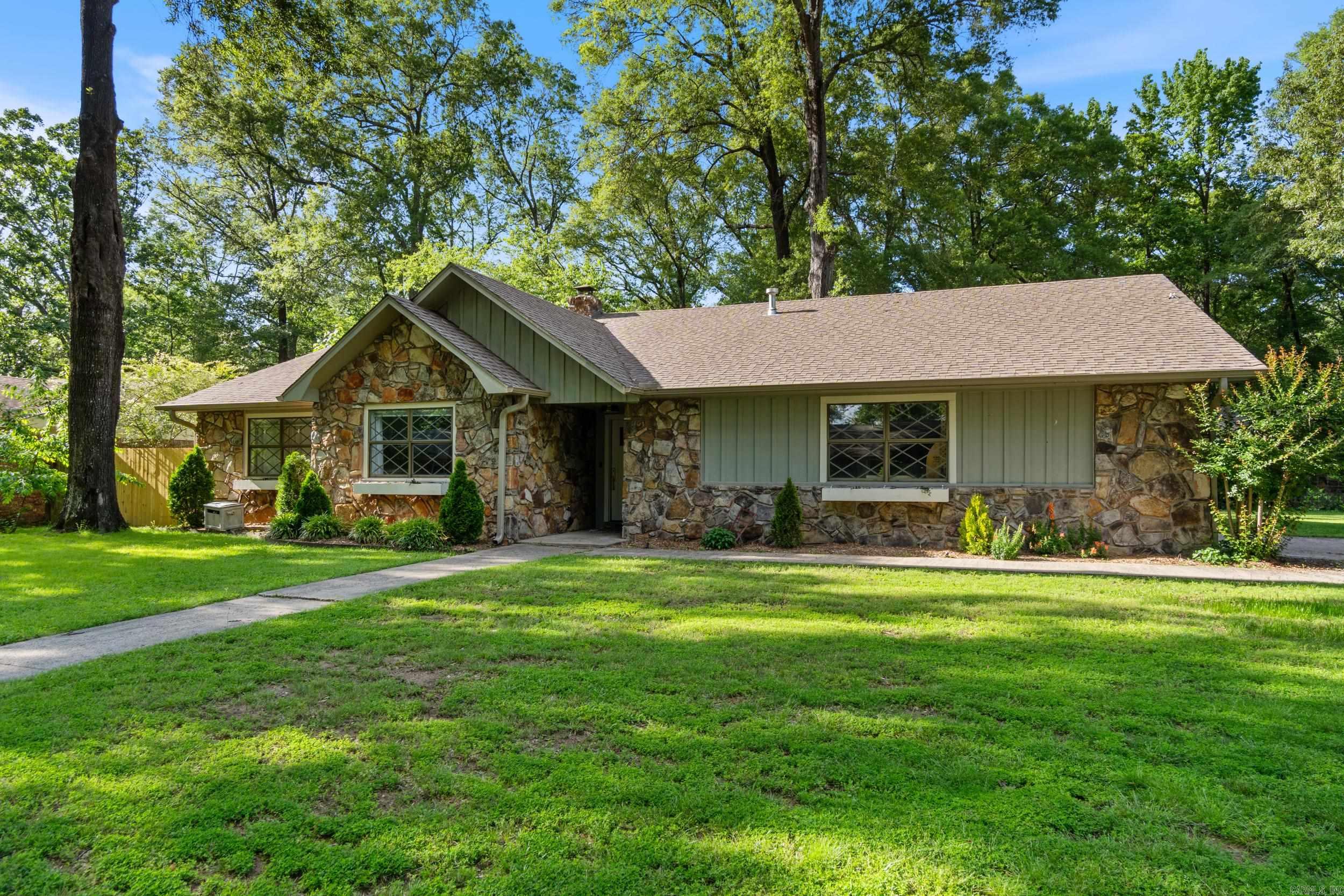 SMOKING OAKS ADD - Residential