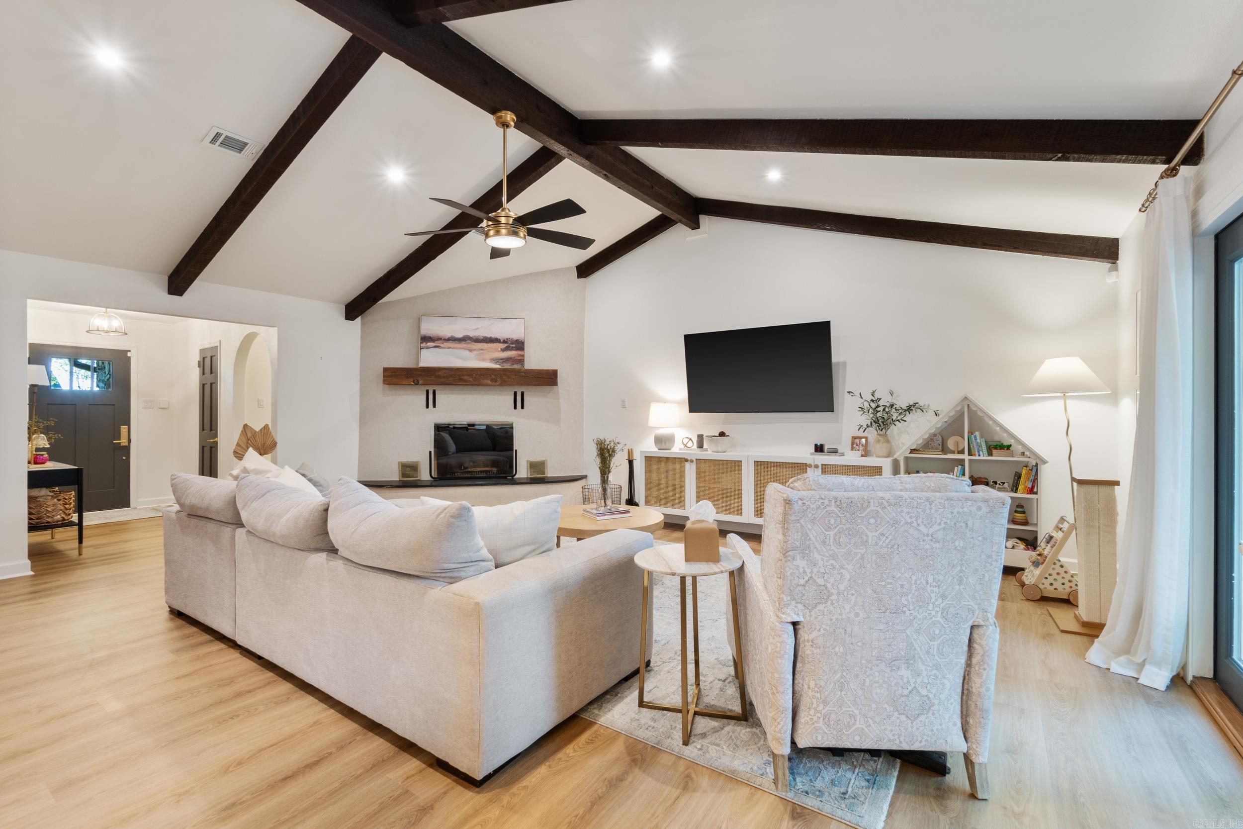SMOKING OAKS ADD - Residential