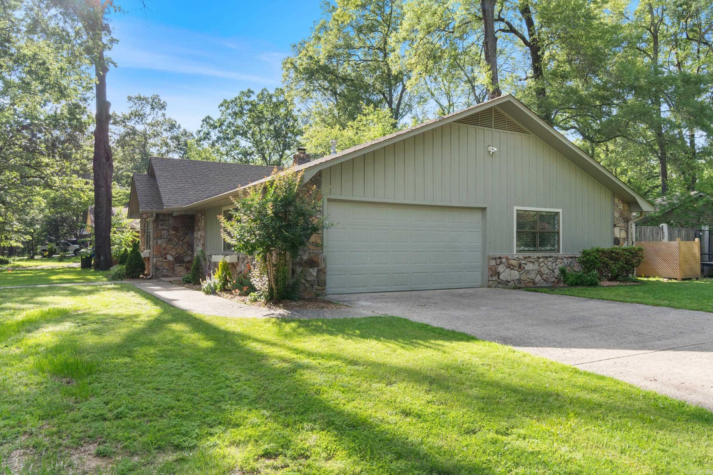 SMOKING OAKS ADD - Residential