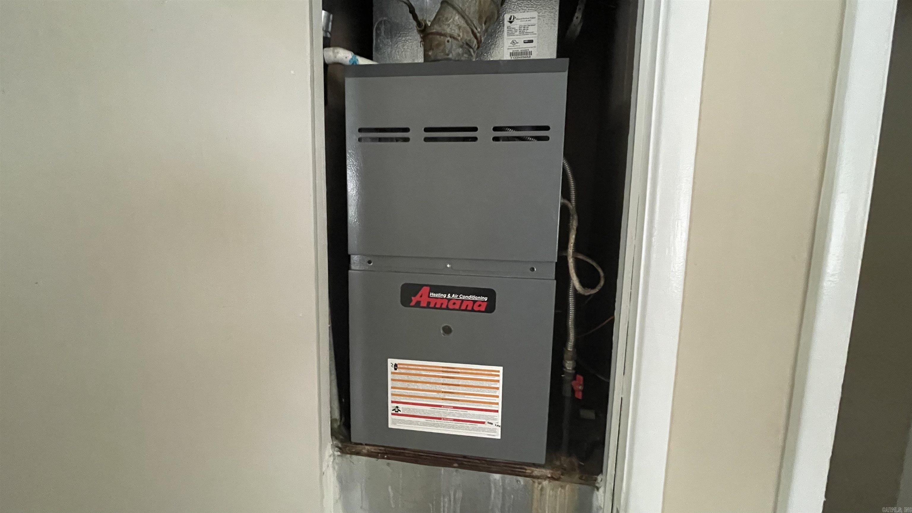 FOREST HILLS - Residential