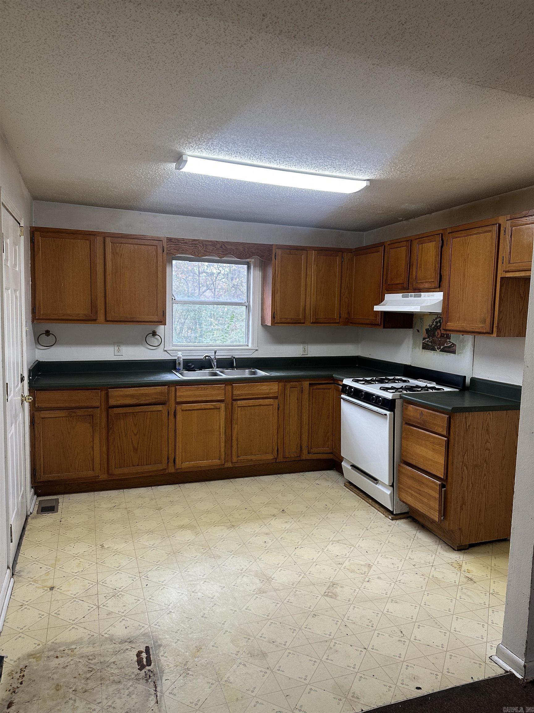 BARROW JOHN - Residential