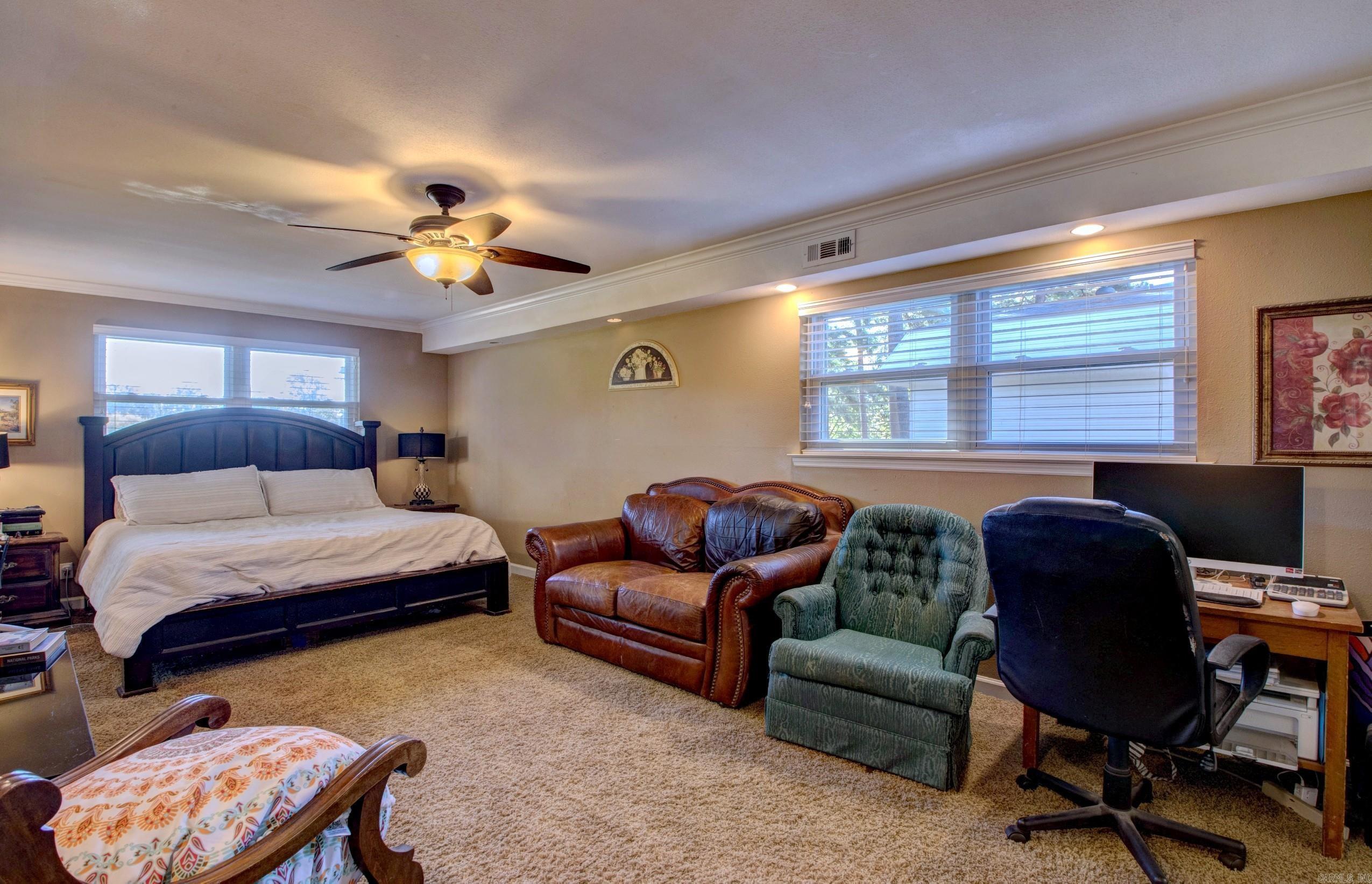 FOXWOOD J - Residential