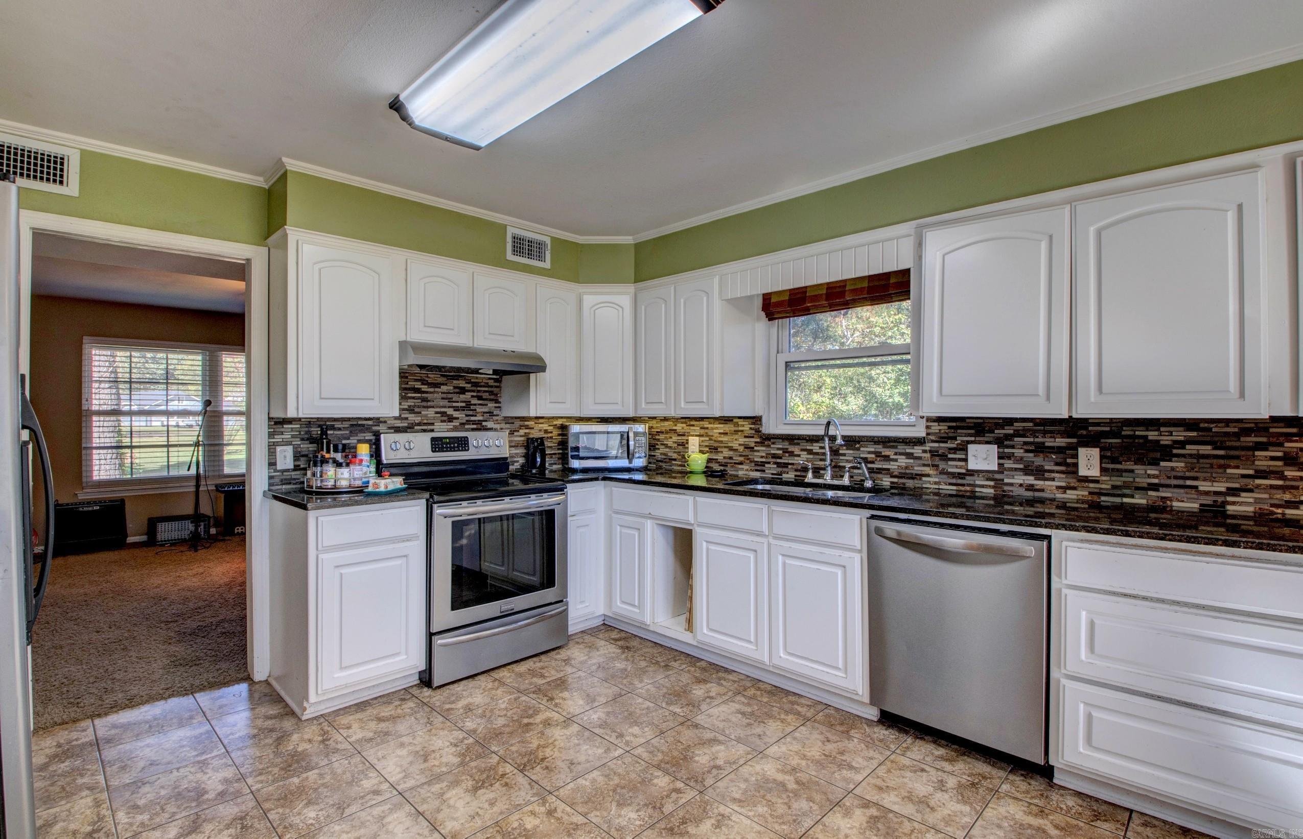 FOXWOOD J - Residential