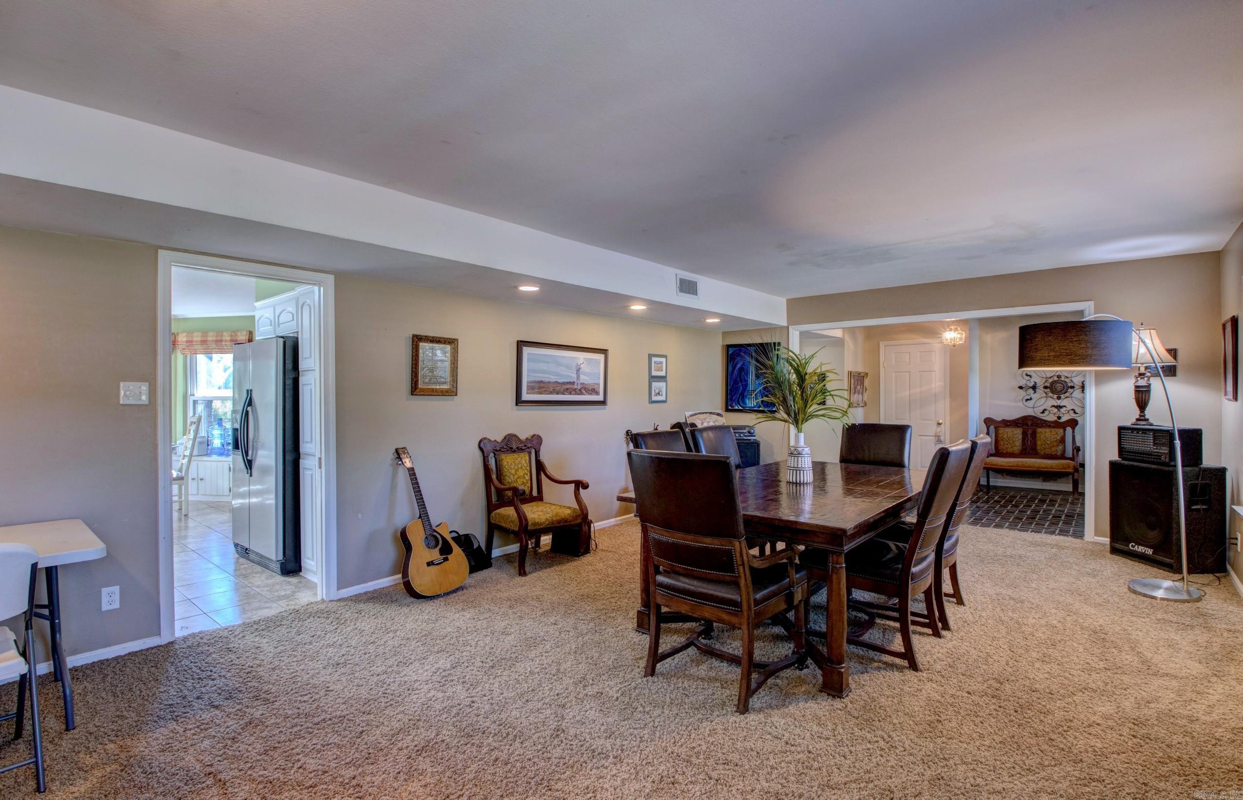 FOXWOOD J - Residential