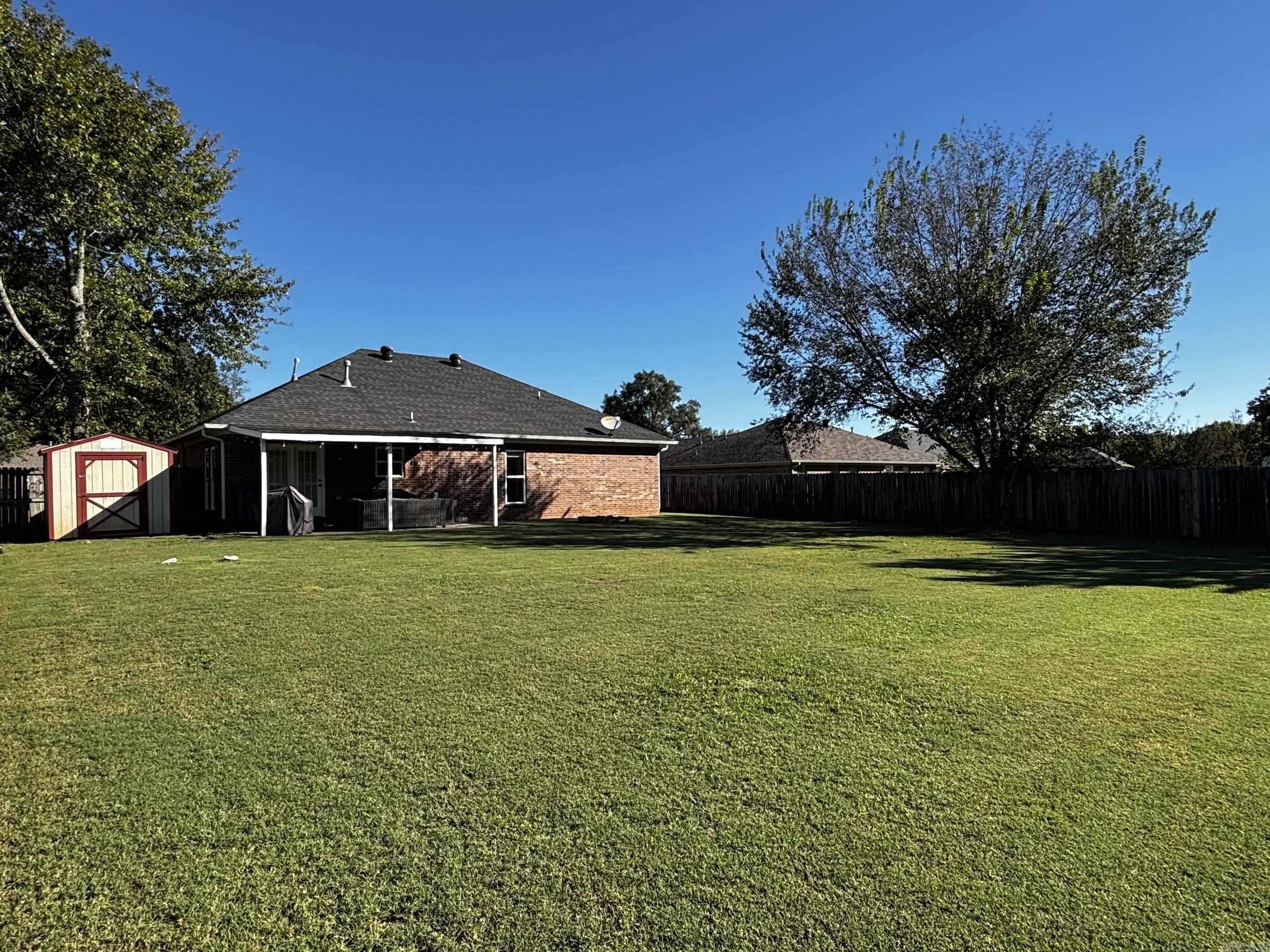 WEST POINTE - Residential