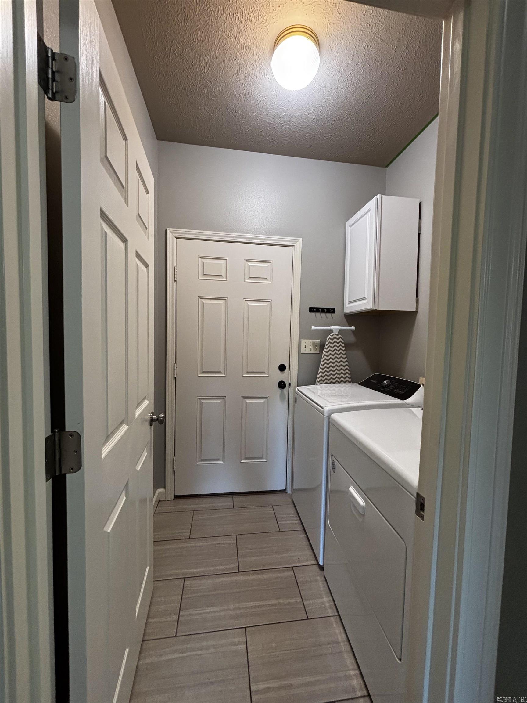 WEST POINTE - Residential