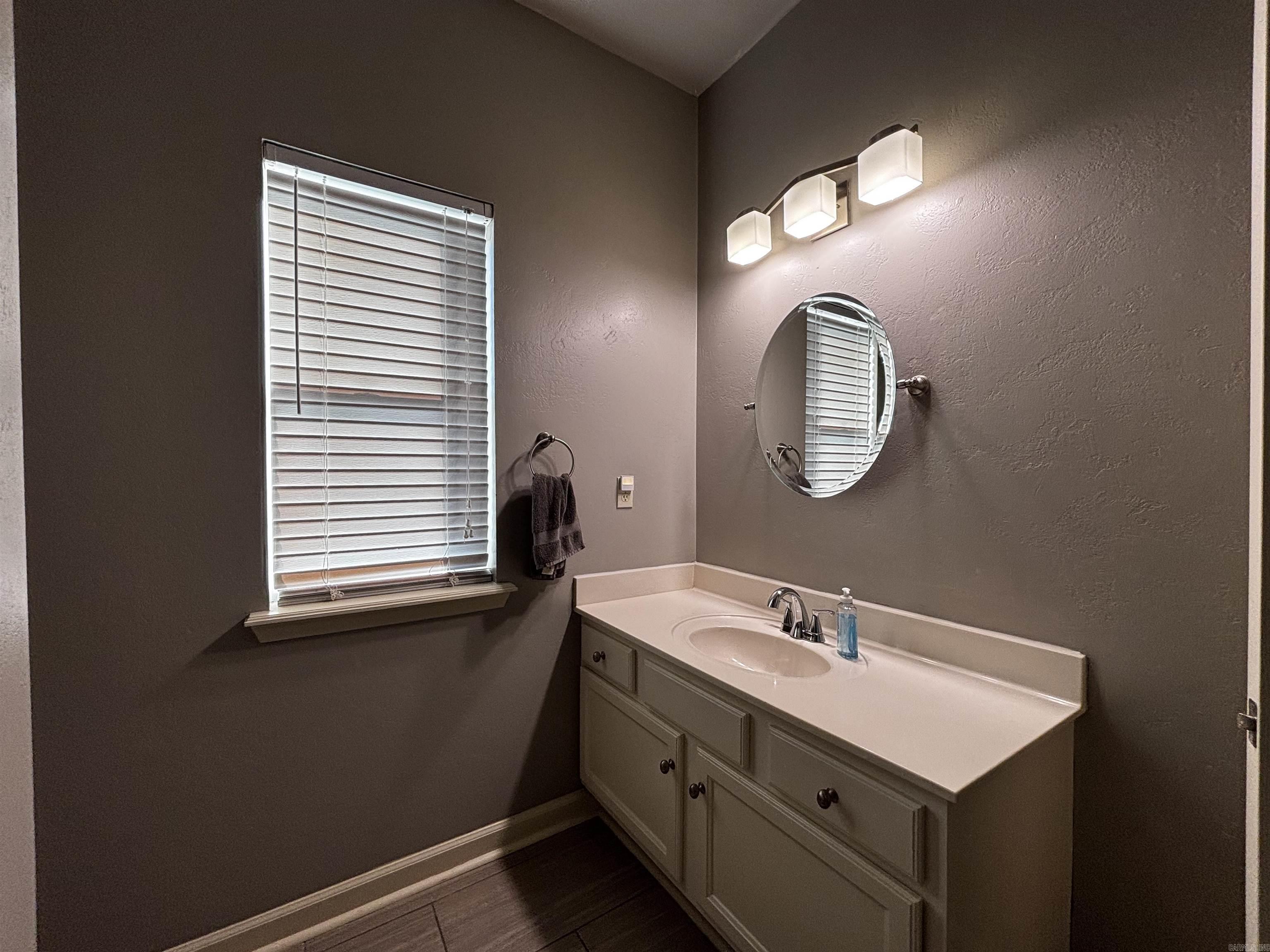 WEST POINTE - Residential