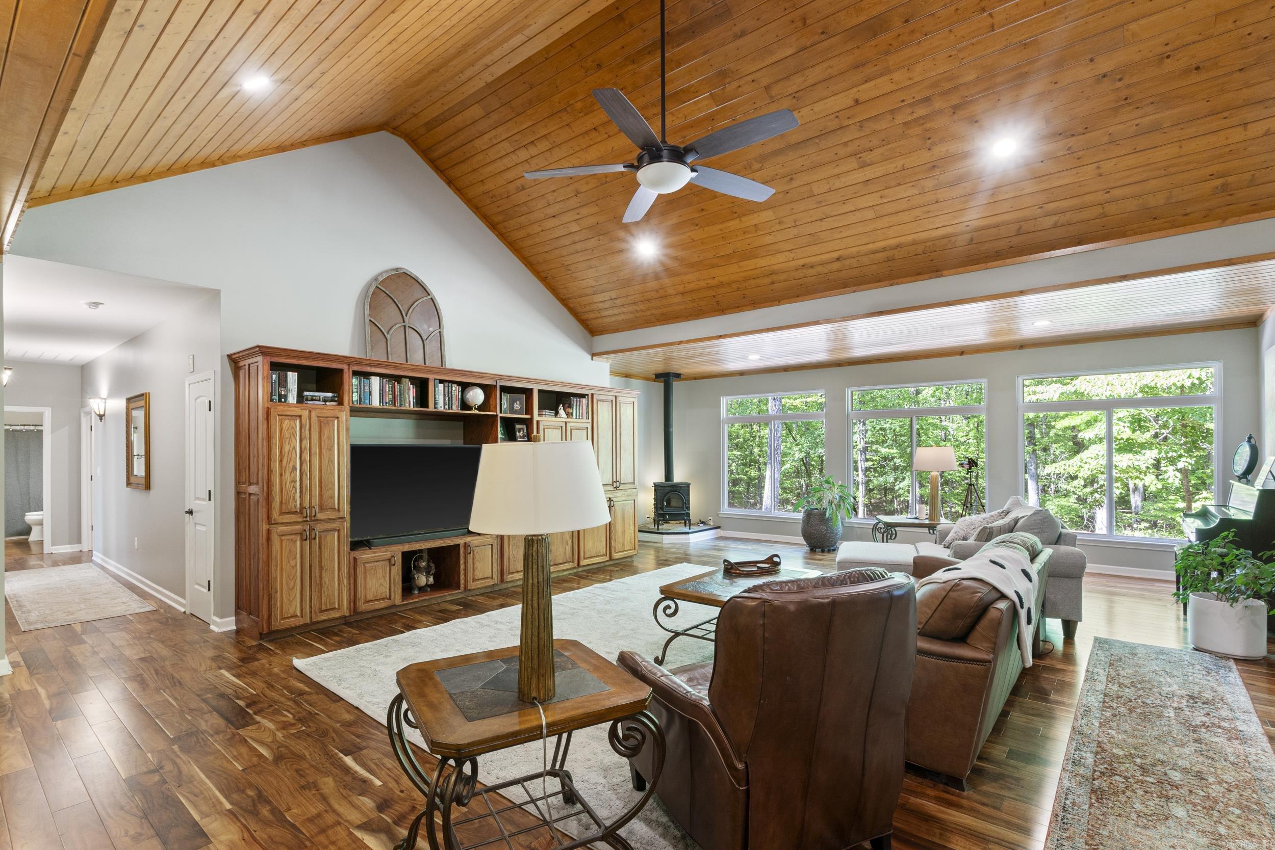 DOGWOOD TRAIL ESTATES - Residential