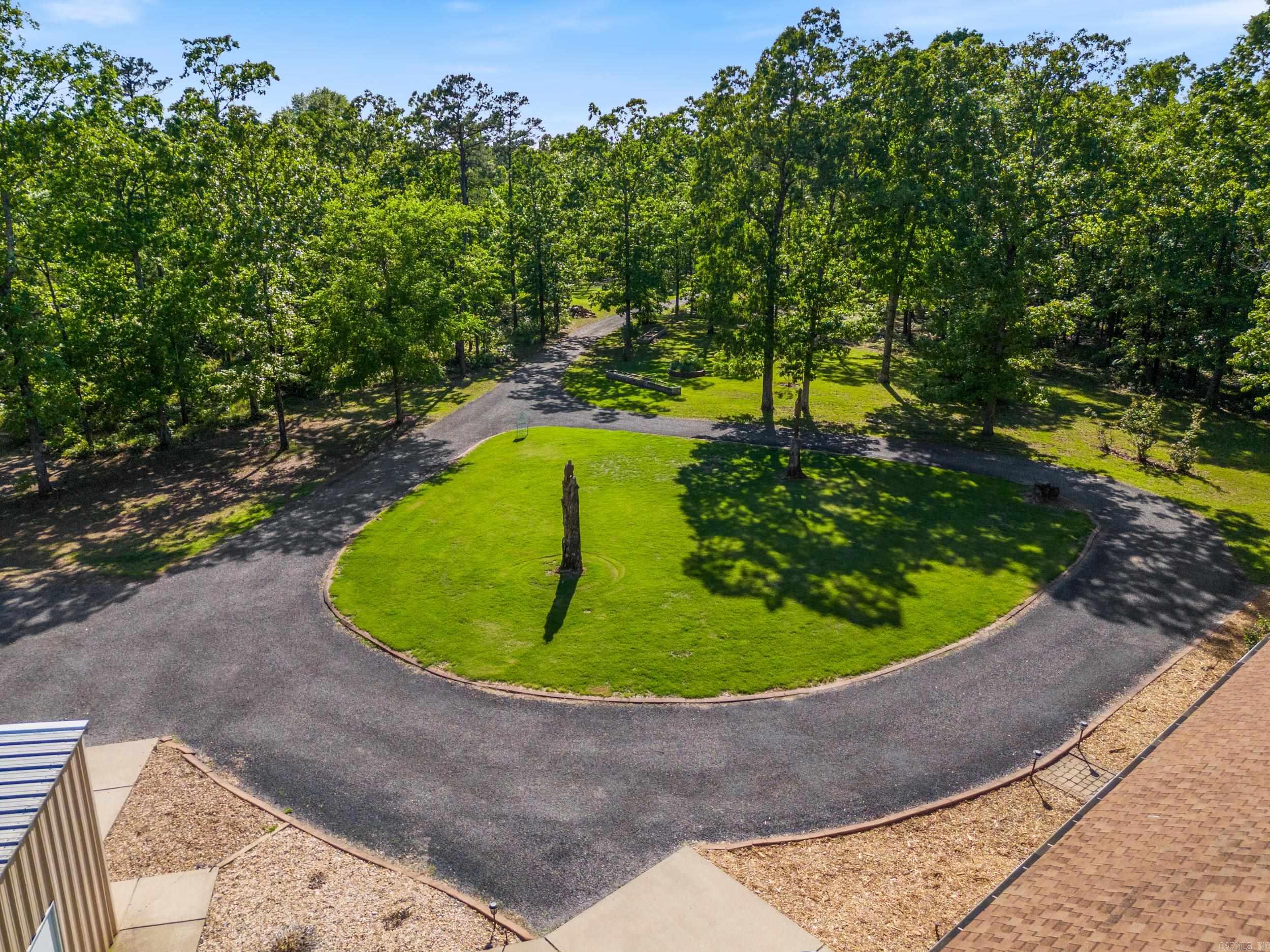 DOGWOOD TRAIL ESTATES - Residential