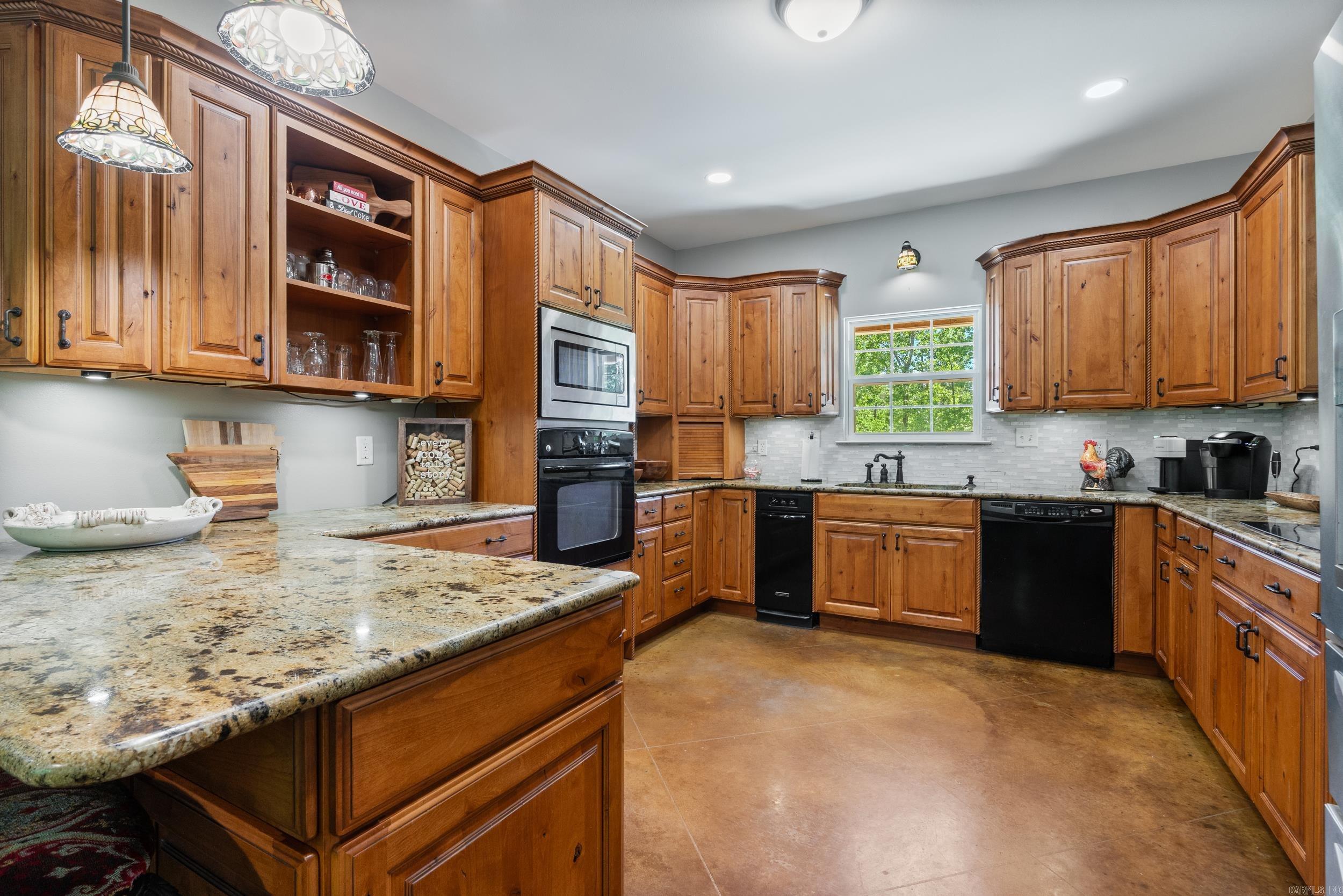 DOGWOOD TRAIL ESTATES - Residential