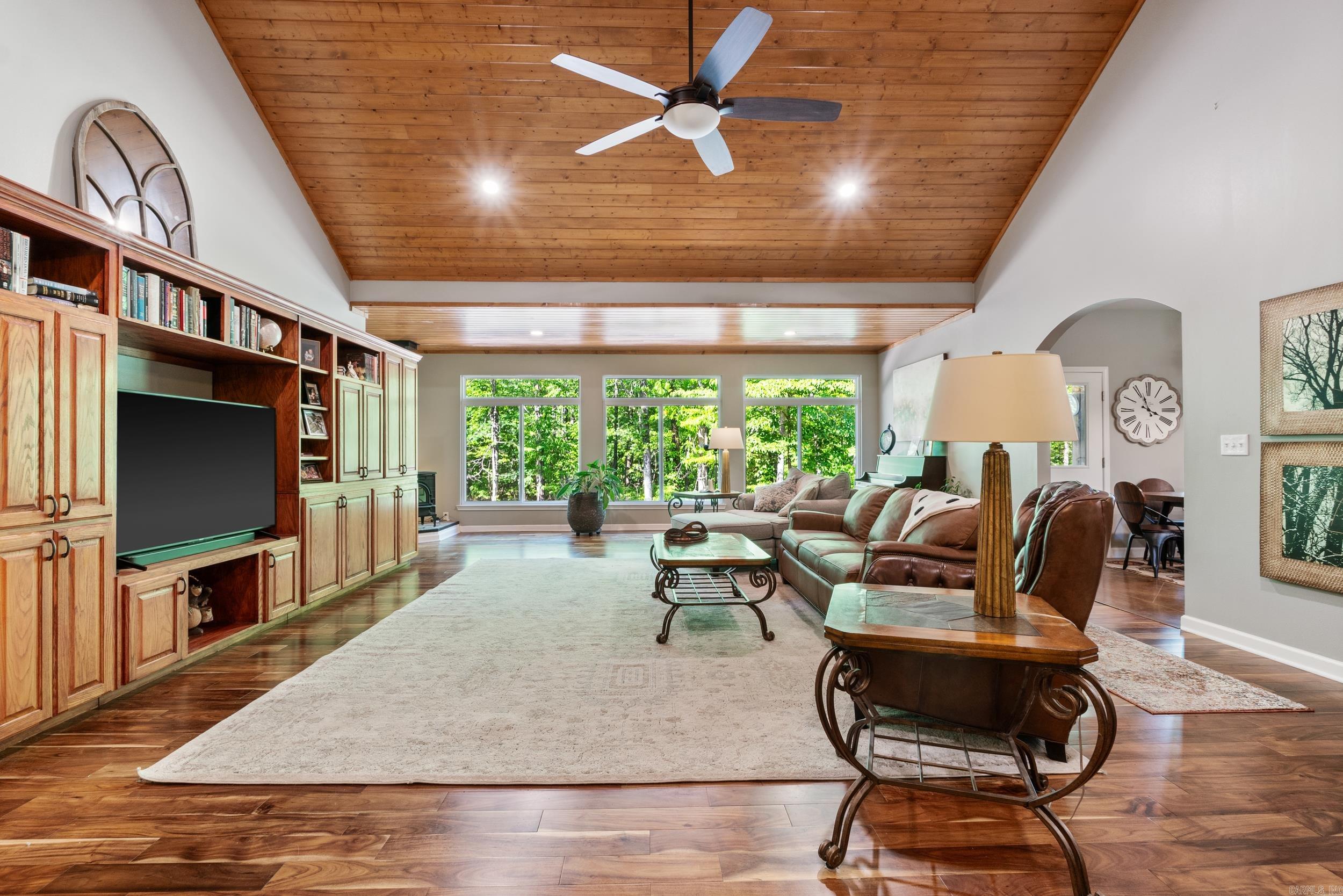 DOGWOOD TRAIL ESTATES - Residential