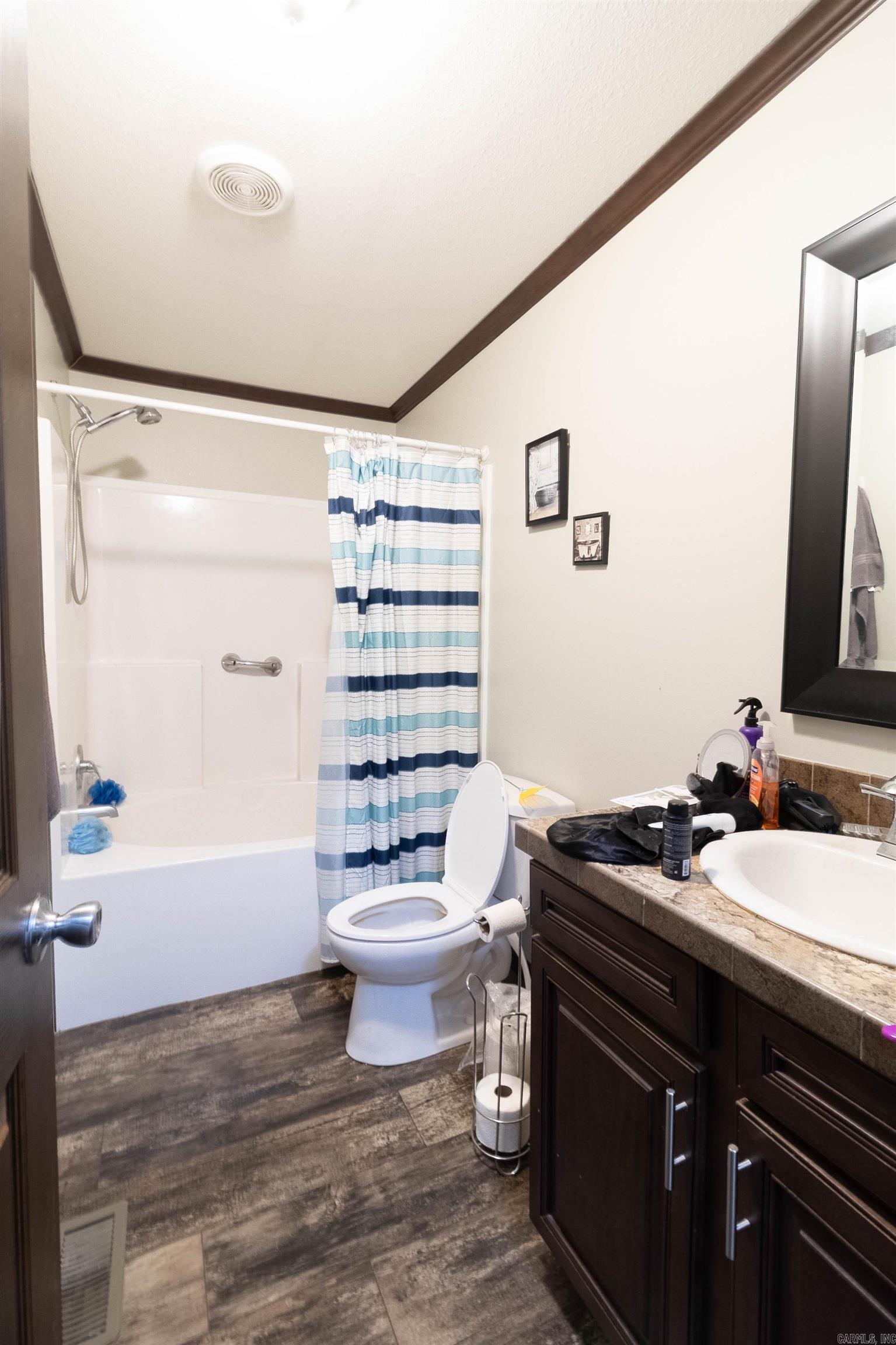 TORRO PARK - Residential