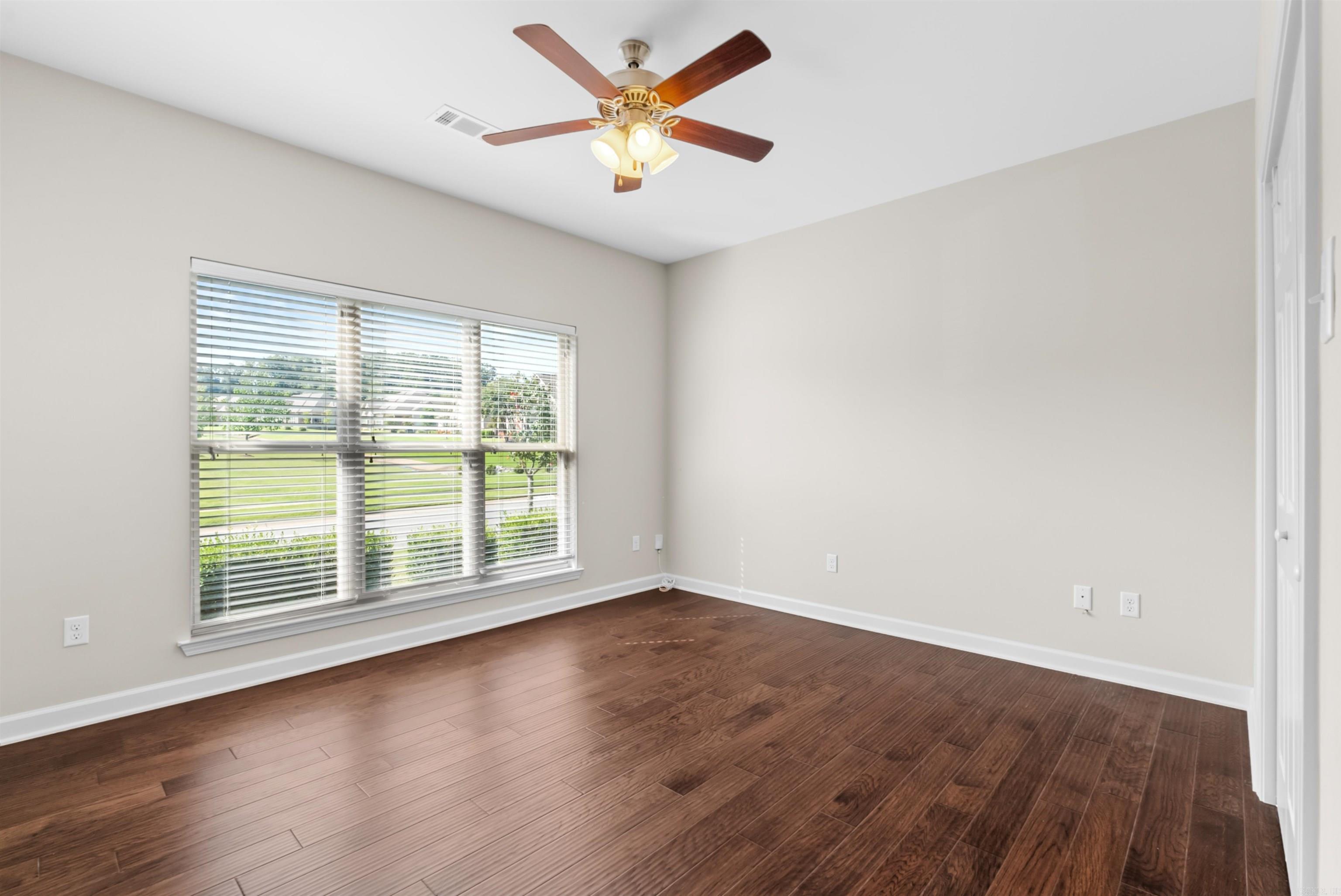 MOUNTAIN TERRACE ESTATES TOWNHOM - Residential