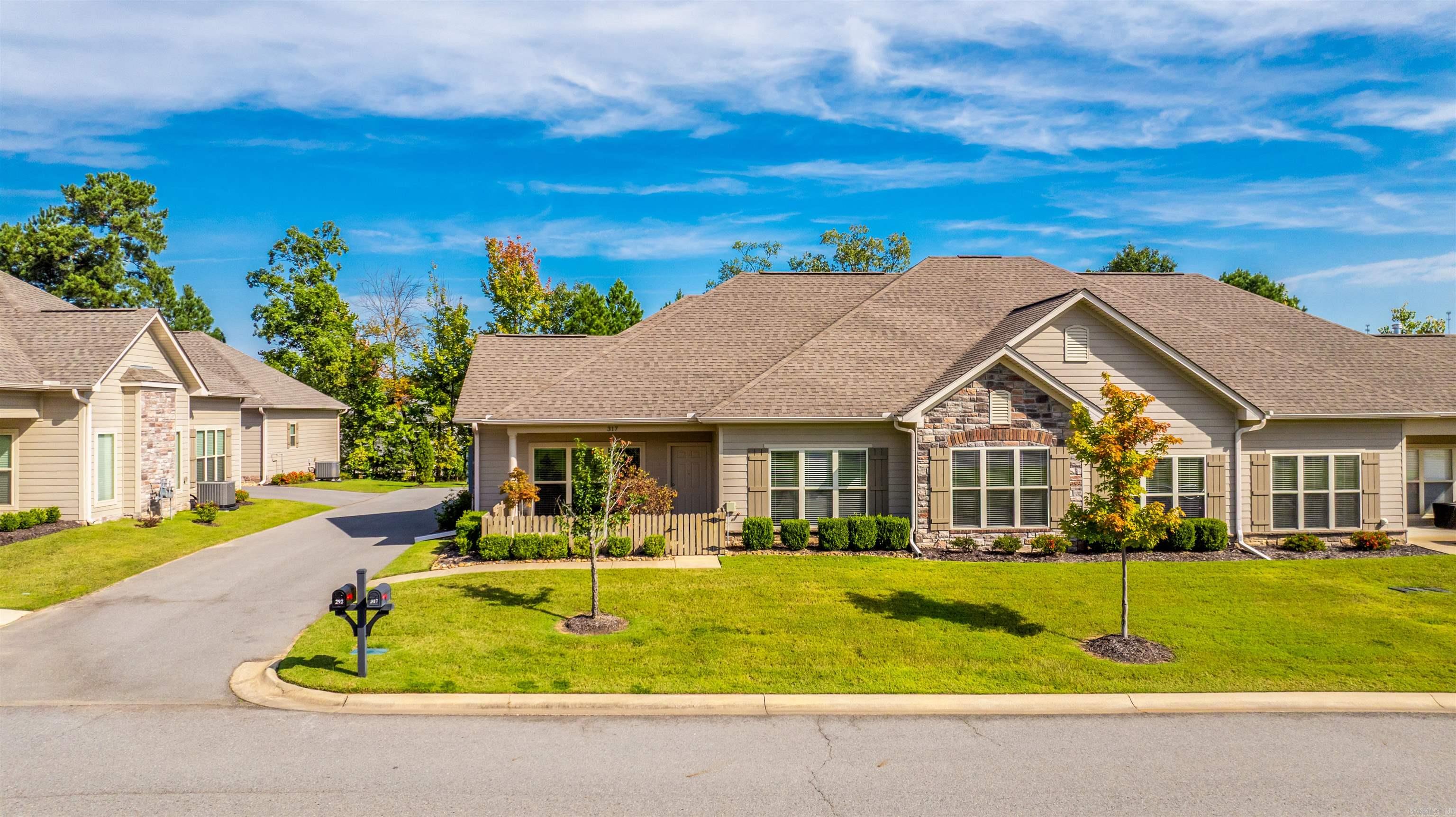 MOUNTAIN TERRACE ESTATES TOWNHOM - Residential