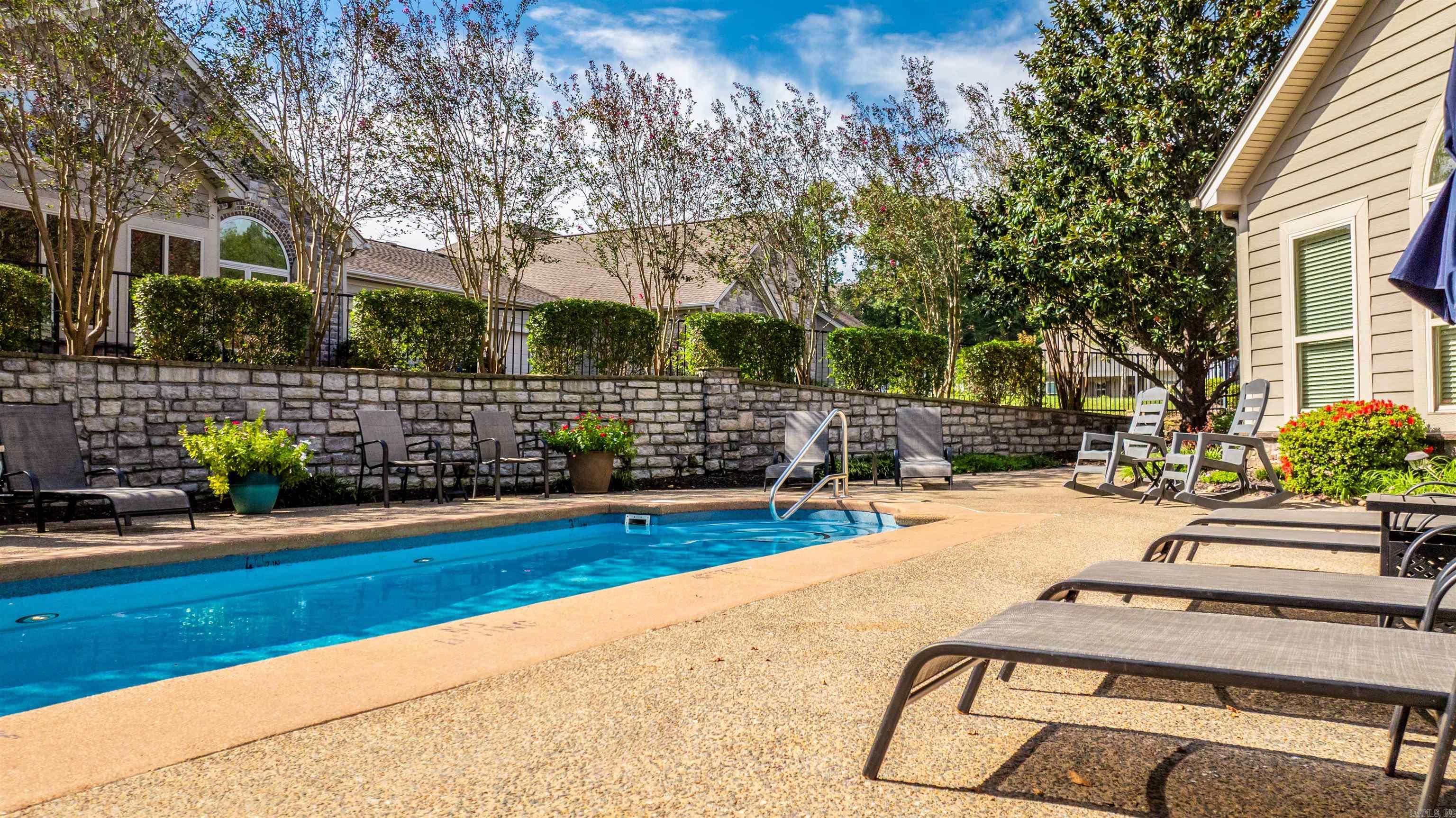 MOUNTAIN TERRACE ESTATES TOWNHOM - Residential