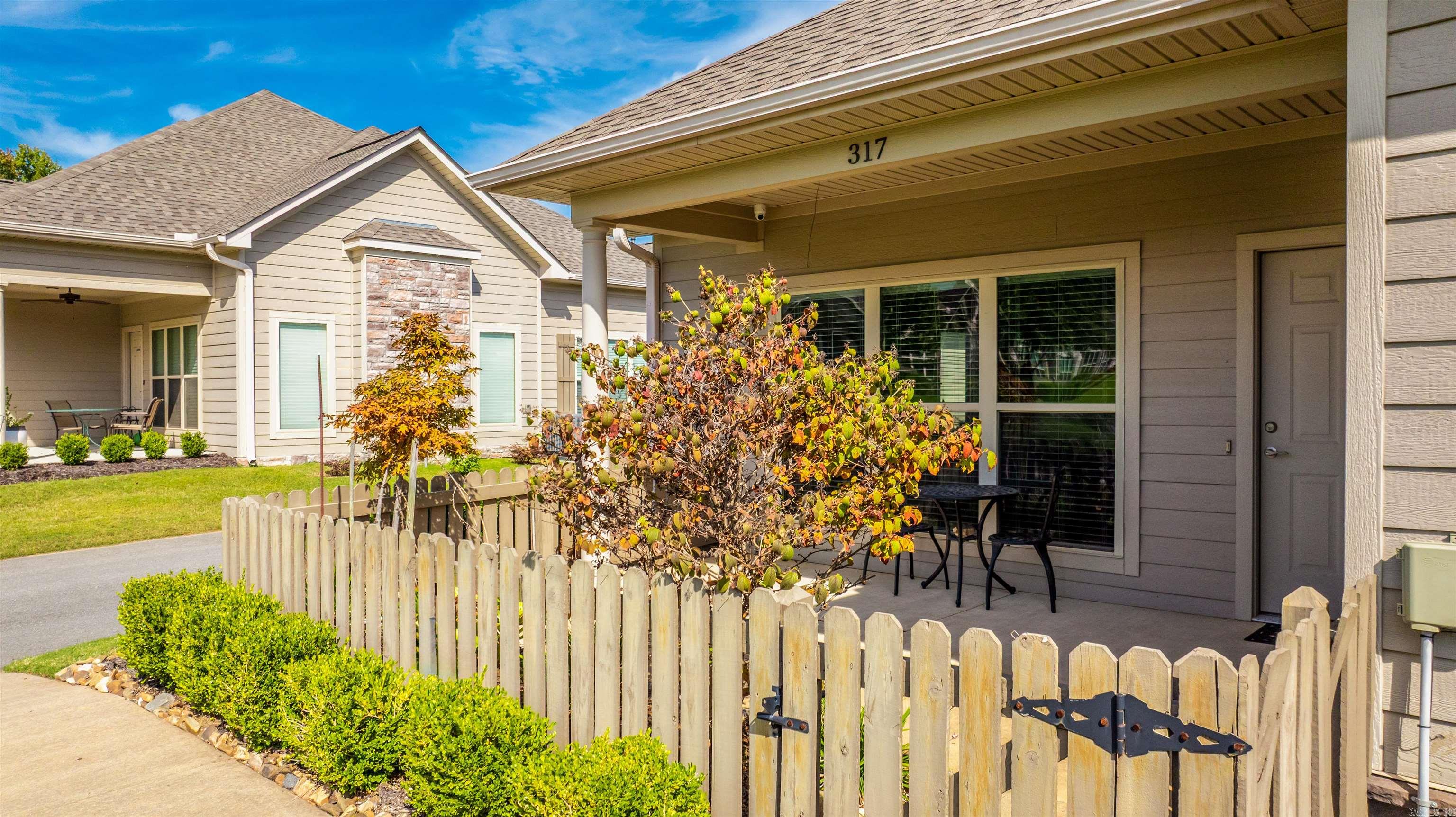MOUNTAIN TERRACE ESTATES TOWNHOM - Residential