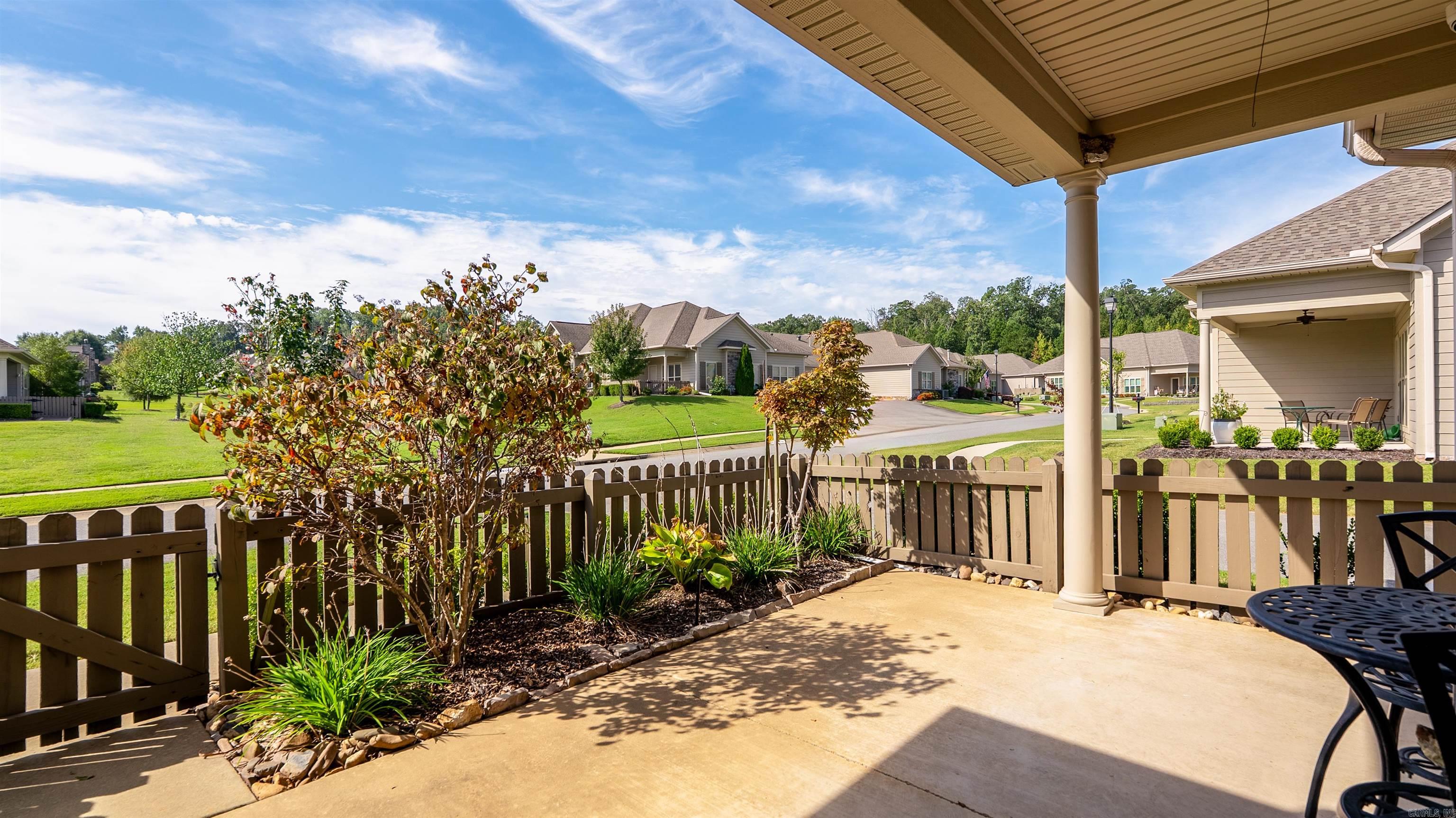 MOUNTAIN TERRACE ESTATES TOWNHOM - Residential