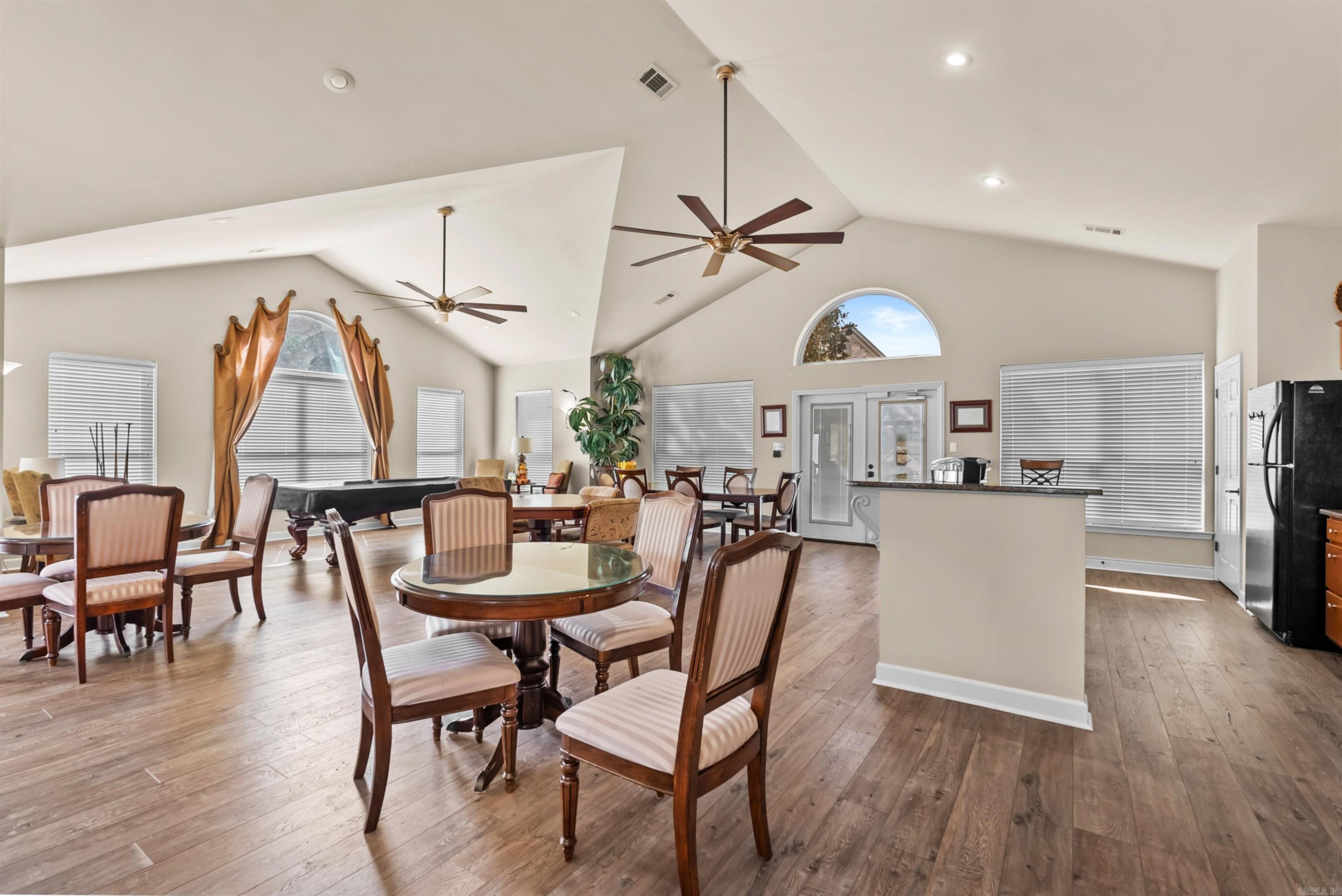 MOUNTAIN TERRACE ESTATES TOWNHOM - Residential
